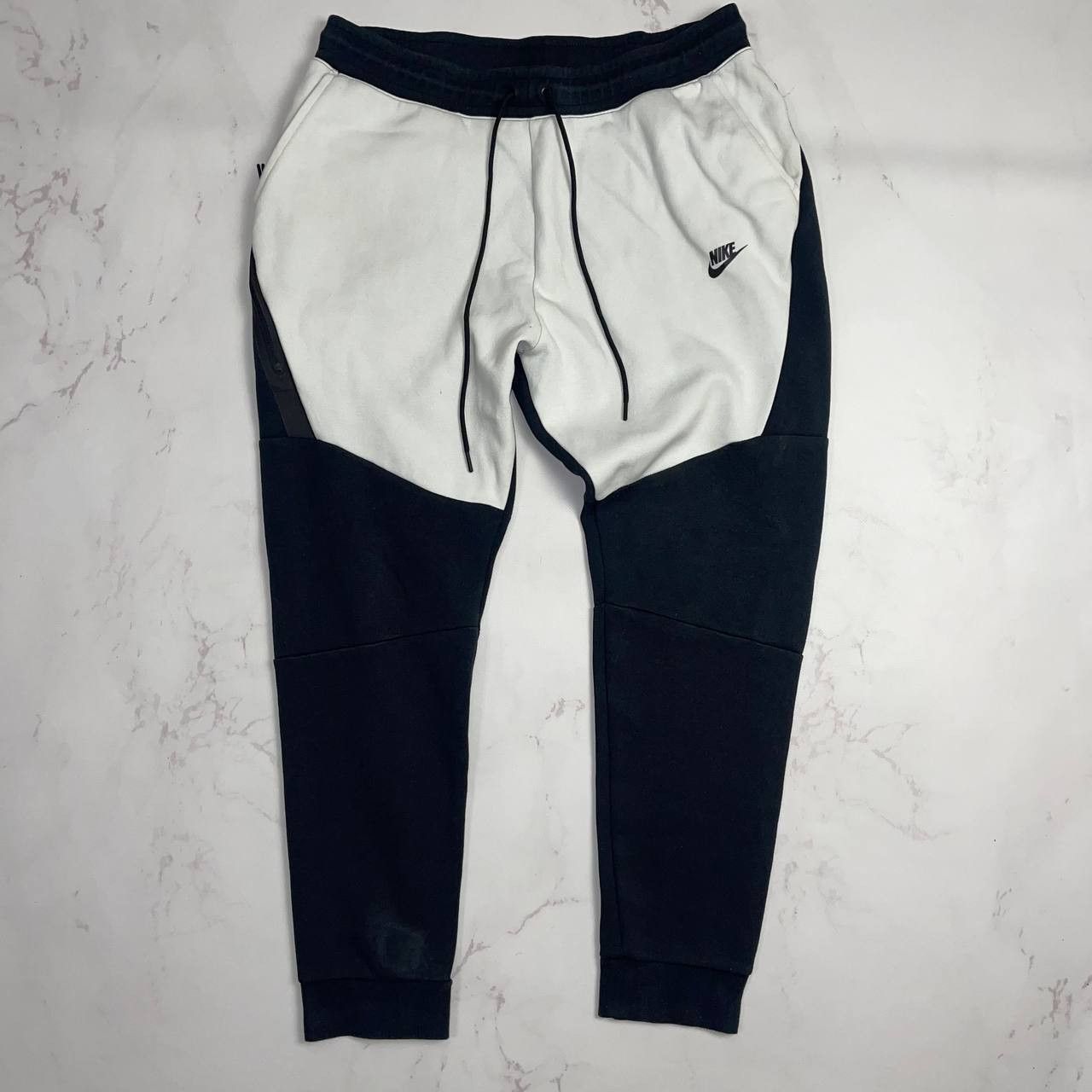 Nike Nike Tech Fleece Jogger - Black/White Size XL Size US 42 / EU 58 - 1 Thumbnail