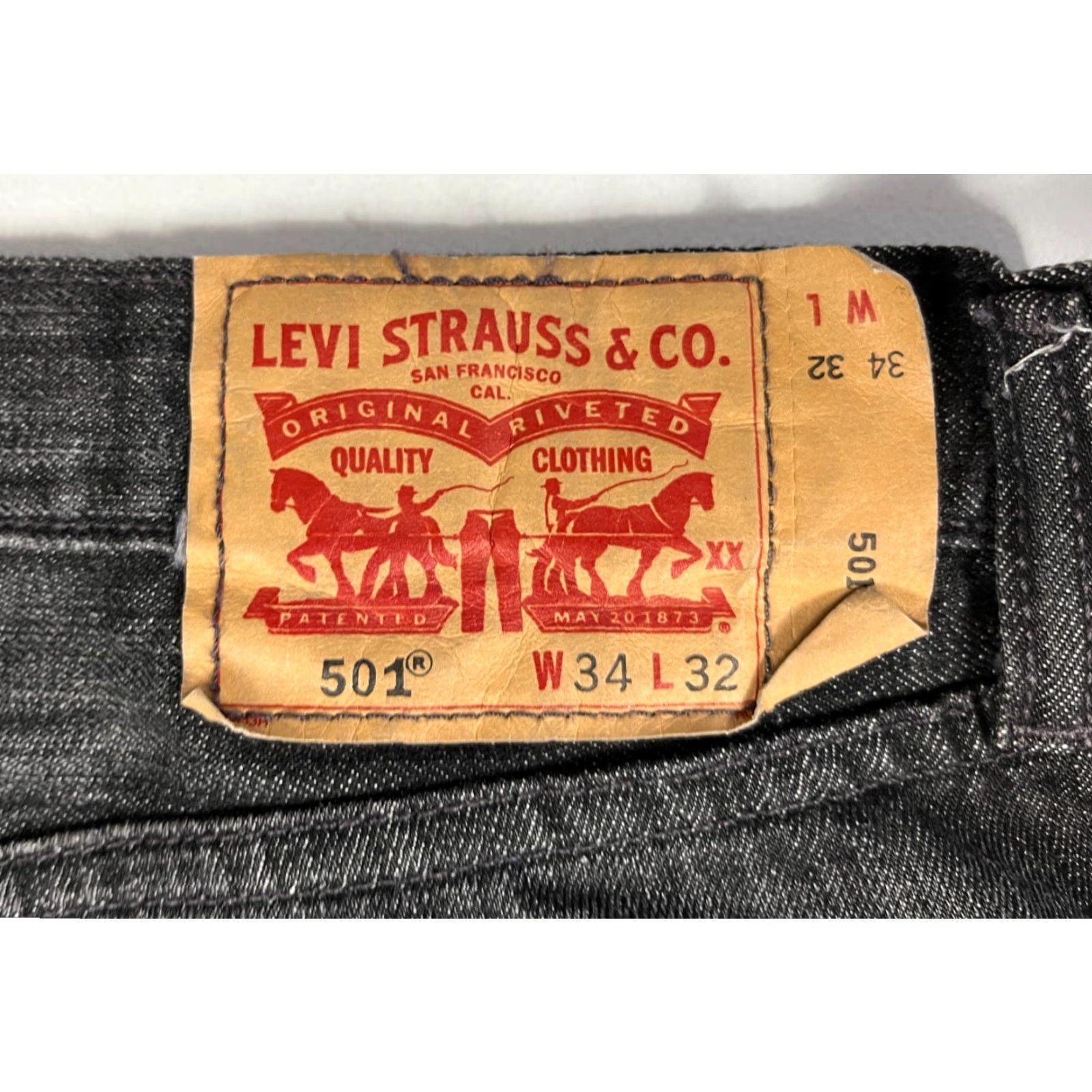 Levi's Levi's 501 Jeans Black Charcoal Wash Sz 34x32 Men Denim Straight Belt Loops 501 Series Regular Jeans Mens Size US 34 / EU 50 - 6 Thumbnail