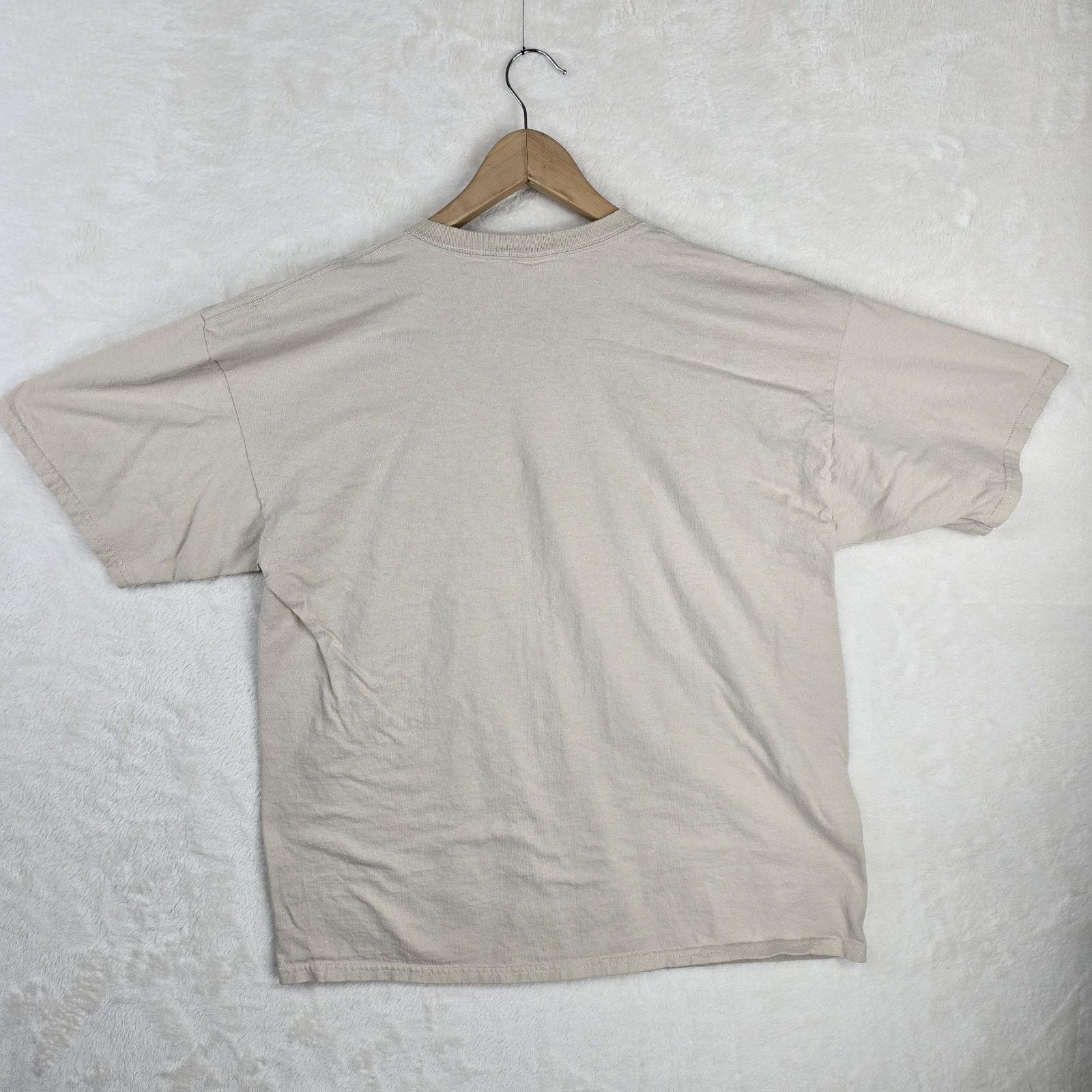Gildan The People That Drive Me Nuts Are In My Family Shirt Medium Size US XL / EU 56 / 4 - 6 Thumbnail