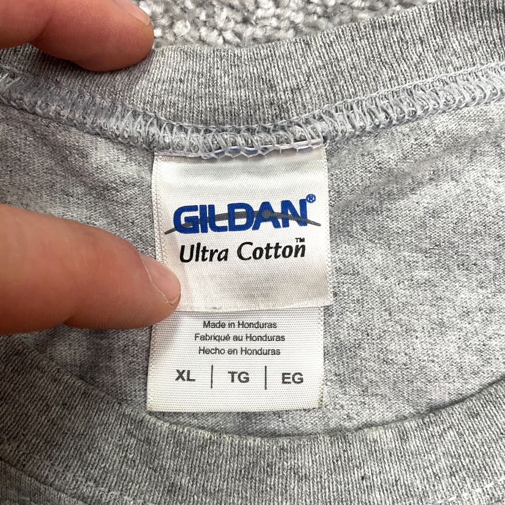 Gildan Gildan Ultra Cotton Tank Top Mens XL Gray Crew Neck Muscle Tee Shirt Size US XL / EU 56 / 4 - 5 Thumbnail
