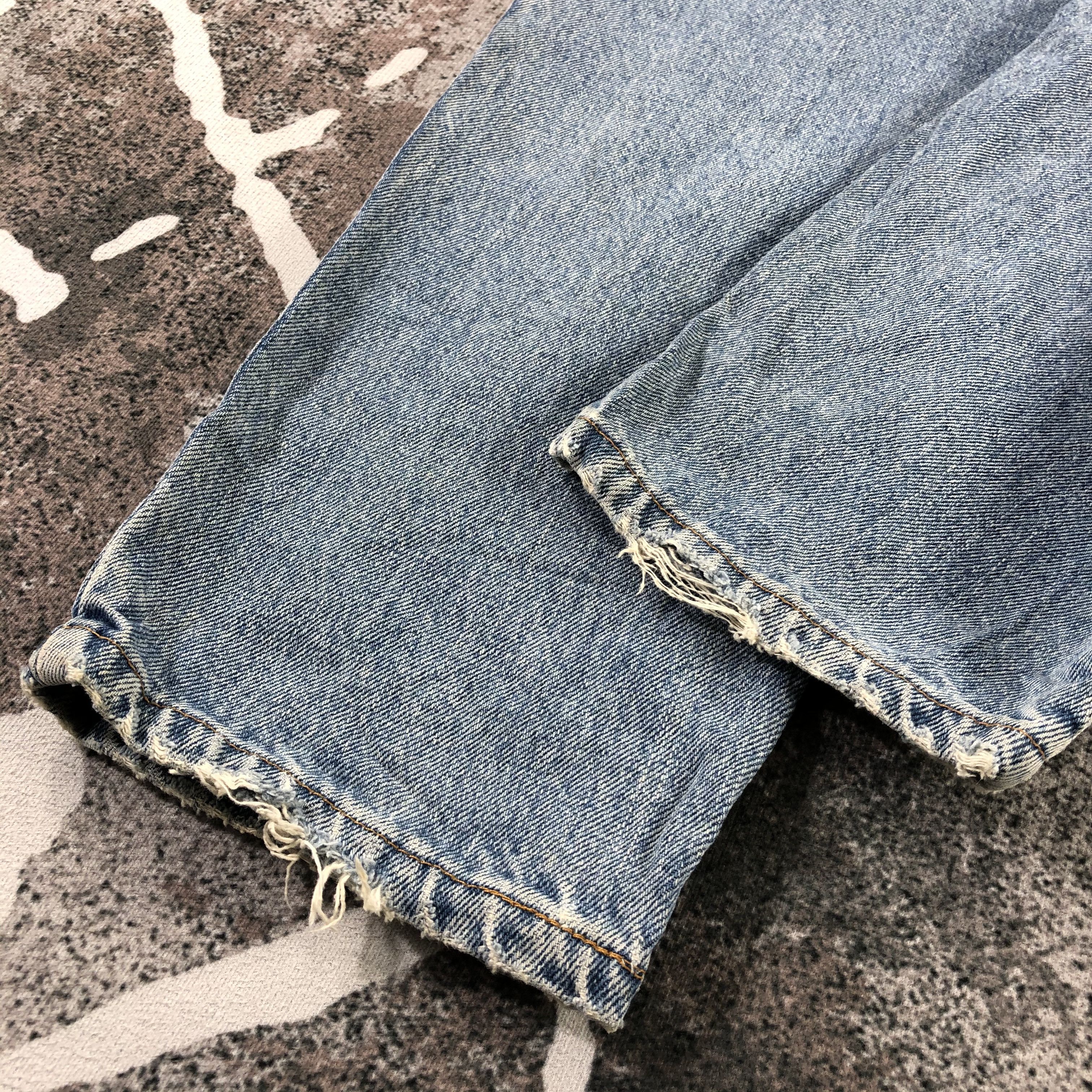 Levi's Vintage 90s Levi's 560 Jeans Medium Blue Denim KJ1387 Size US 34 / EU 50 - 6 Thumbnail