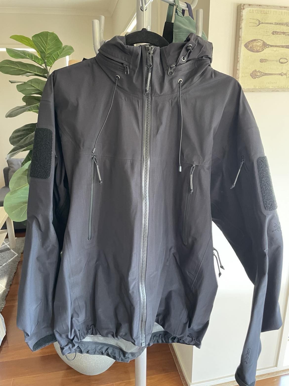 Arcteryx Leaf Alpha Gen 2 | Grailed
