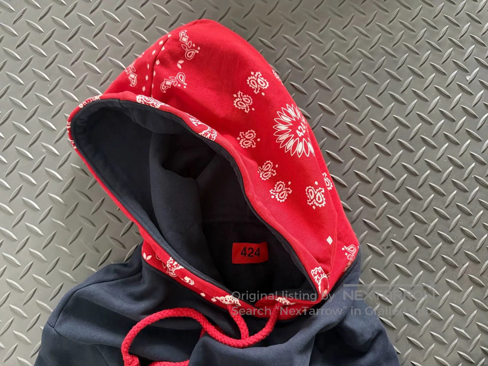 424 424 Bandana Paisley Hoodie SS18. Size US L / EU 52-54 / 3 - 5 Thumbnail