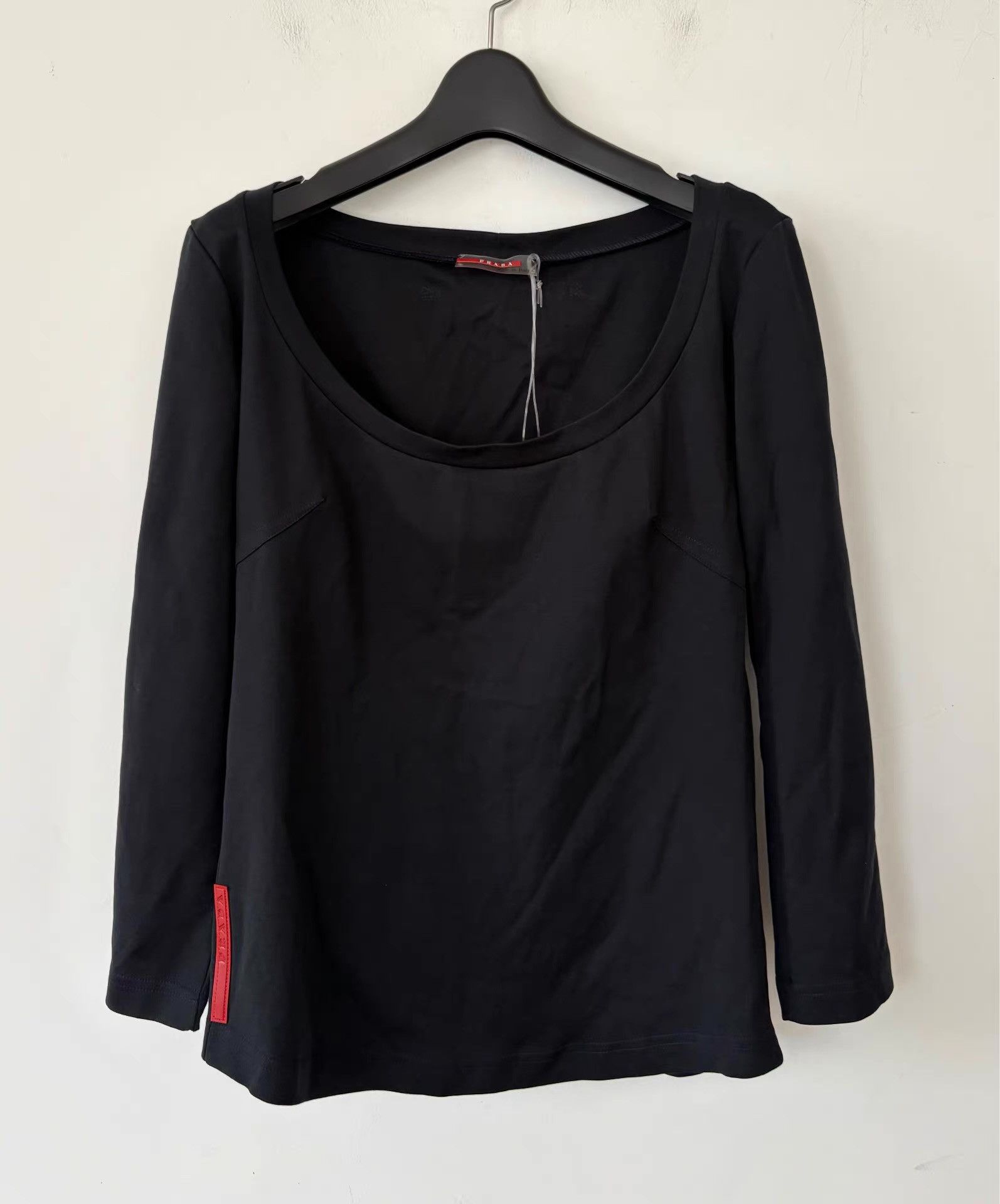 Prada Prada Structured Tailored Long-Sleeve T-shirt。Ｑ21 Size L / US 10 / IT 46 - 1 Thumbnail