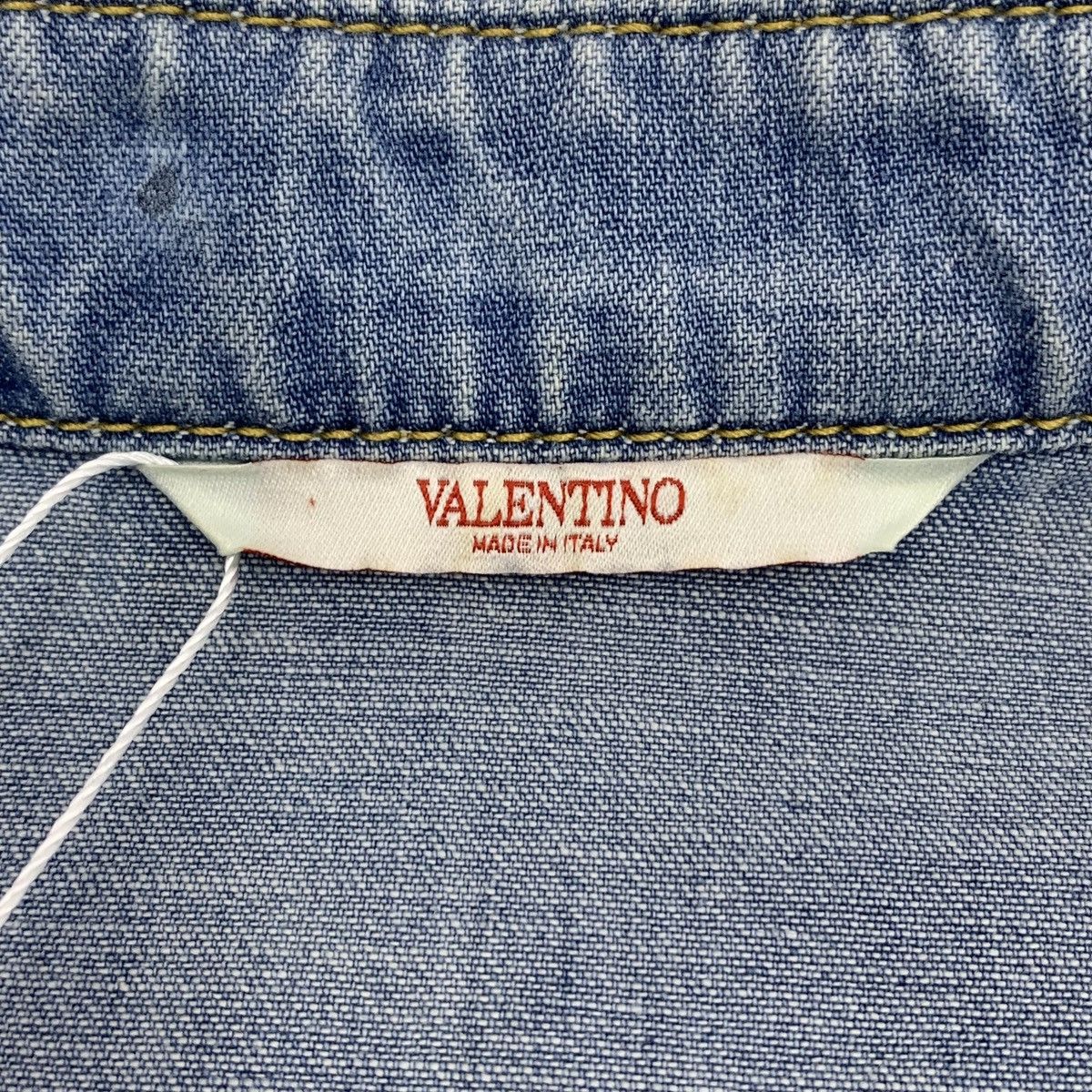 Valentino Valentino Blue Washed Cotton Long Sleeve Denim Shirt K26WX Size US S / EU 44-46 / 1 - 6 Thumbnail