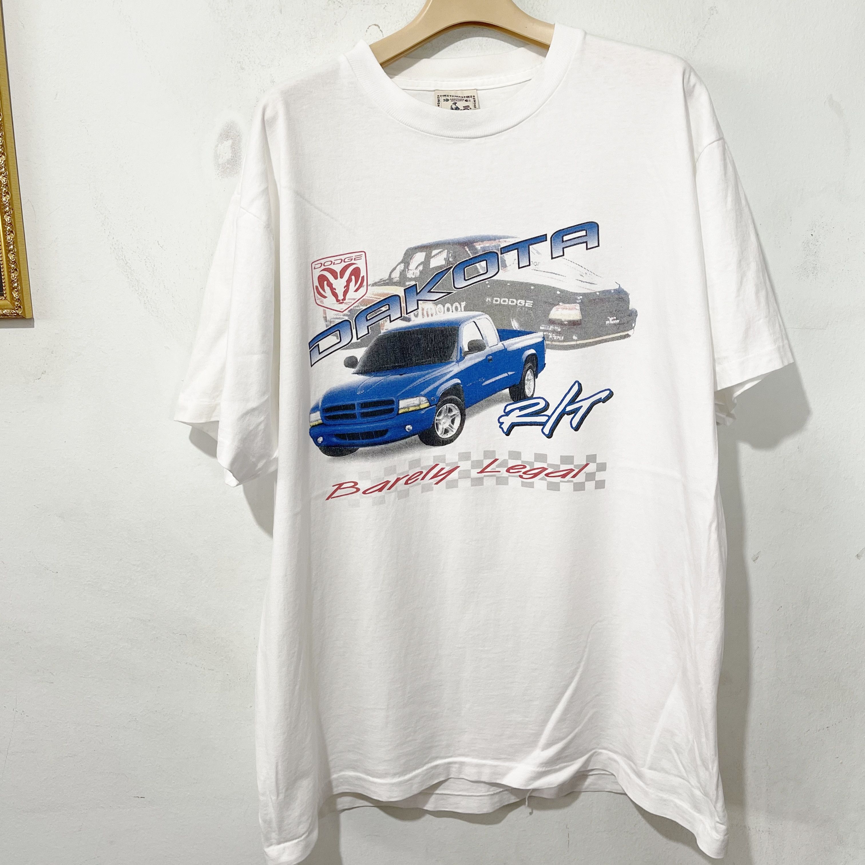 Vintage Vintage 90s Dodge Dakota Truck T-Shirt Size US L / EU 52-54 / 3 - 1 Thumbnail