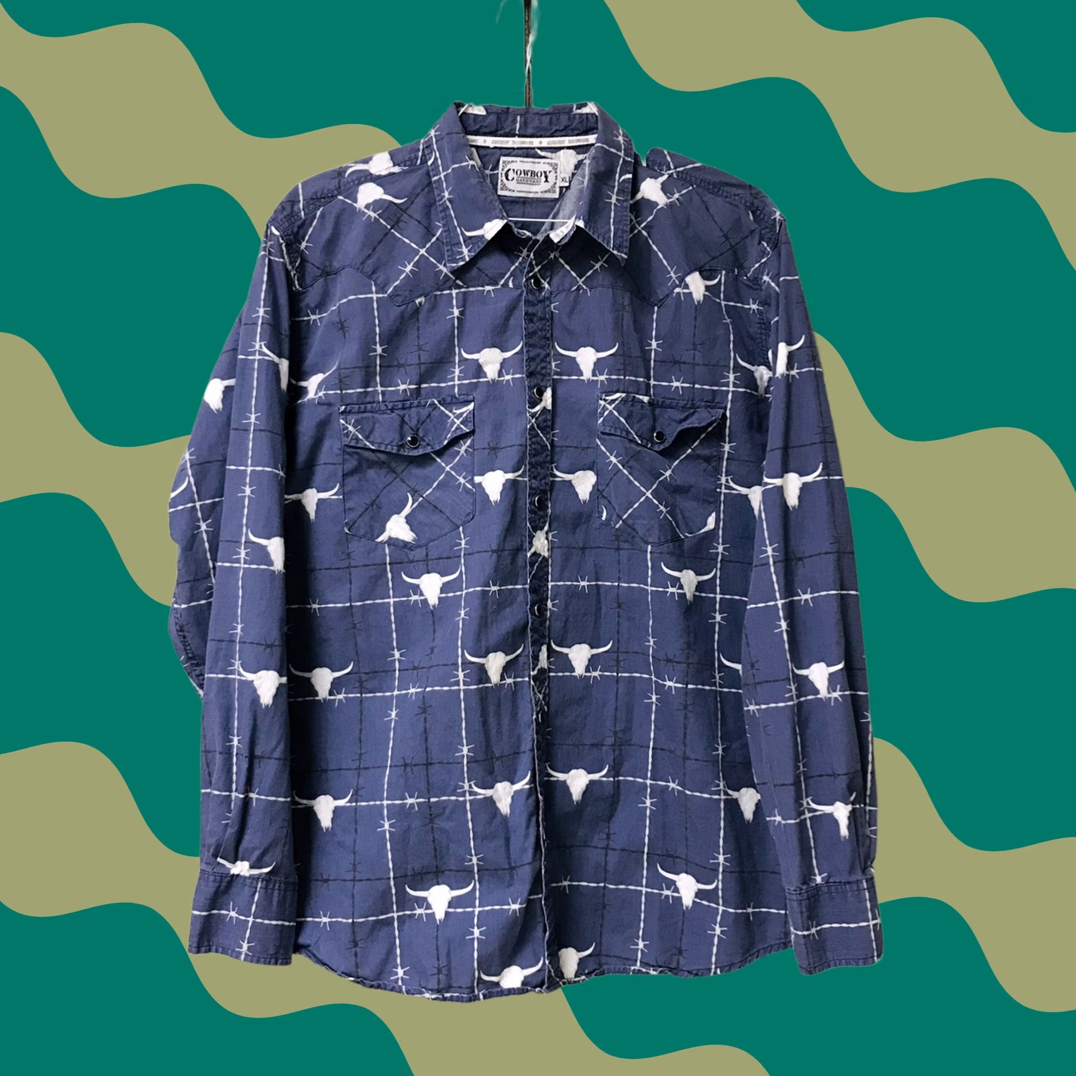 Vintage Cowboy Hardware Longhorn Skull Barbed Wire Western Button-Up Long Sleeve Shirt XL Men Blue, Cotton, Snap, Pockets, Casual, Regular Fit Size US XL / EU 56 / 4 - 1 Thumbnail