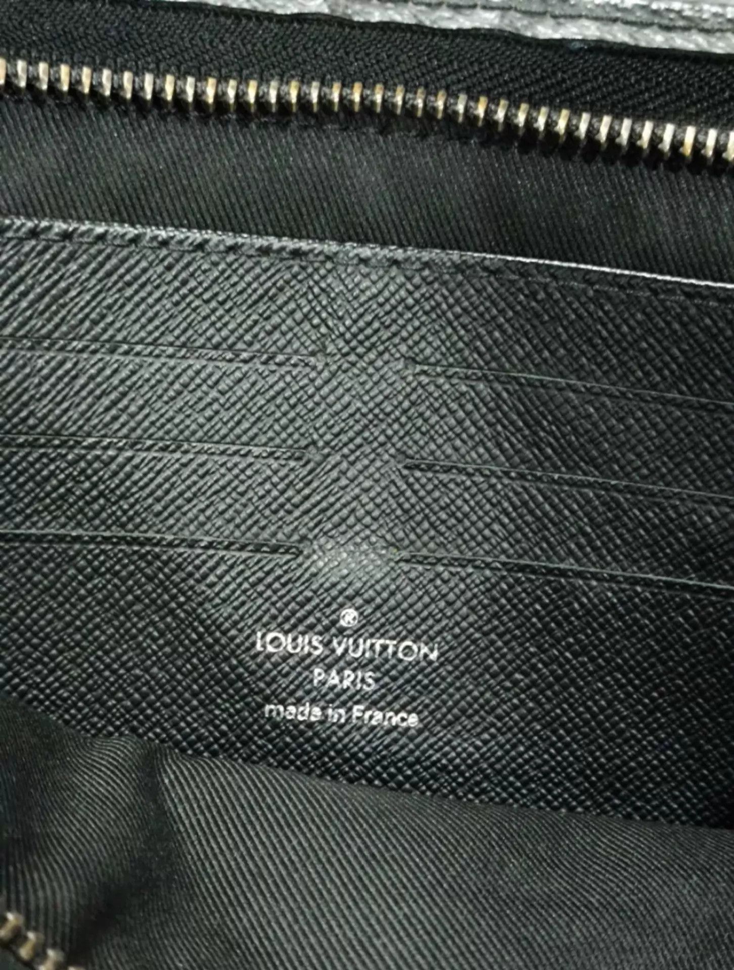 Louis Vuitton LV two-tone Monogram print black gray clutch Size ONE SIZE - 4 Thumbnail