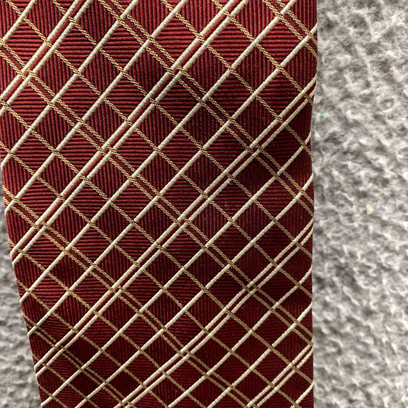 Vintage Vintage Woodward Tie Red Diamond Mens OS Silk 3.75 Inch Formal Neck Adult Pattern Geometric Classic 57"-60" Size ONE SIZE - 2 Thumbnail