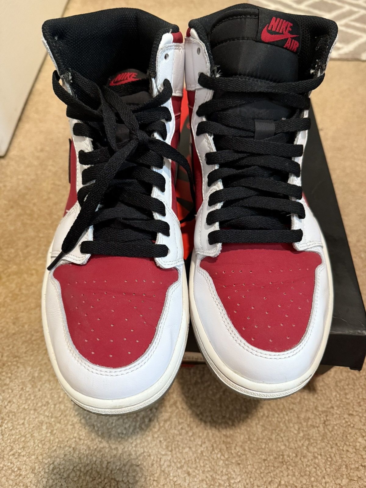 Jordan Brand × Nike carmine 1s high OG 555088-123 Size US 9.5 / EU 42-43 - 7 Thumbnail