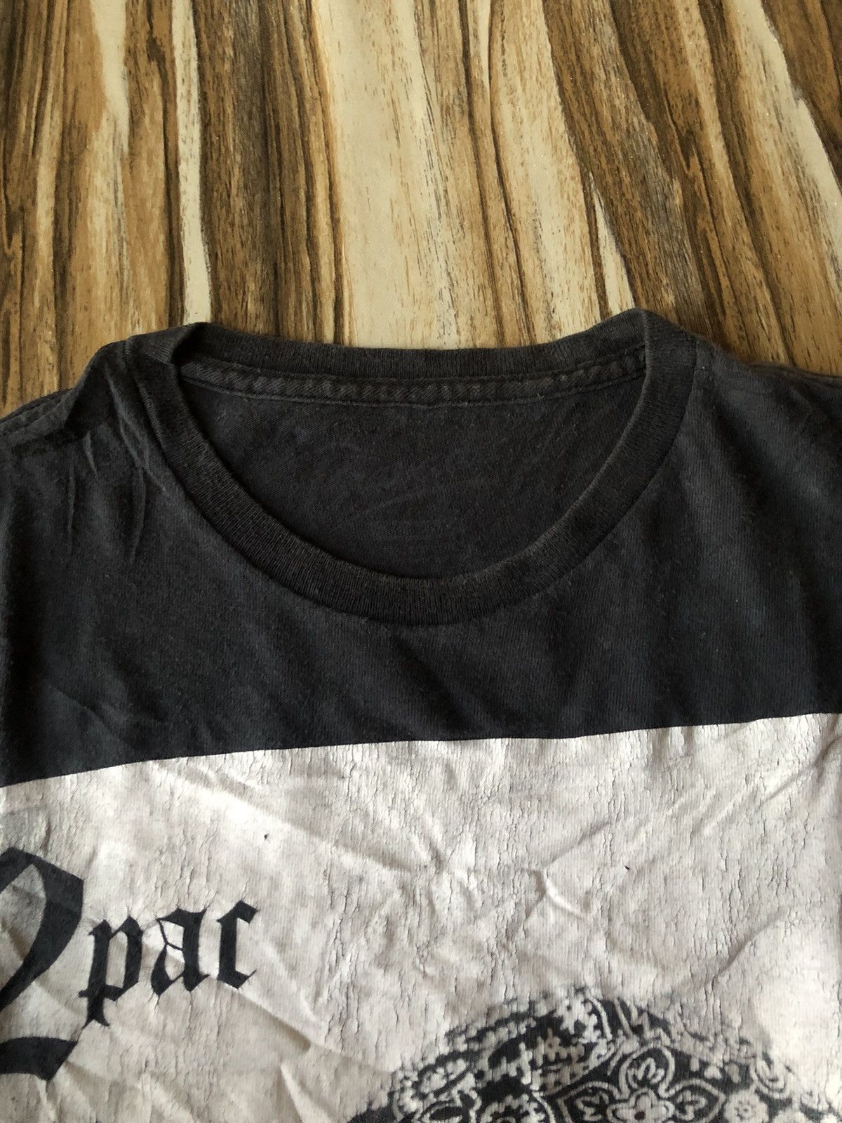 Vintage Vtg 2pac shirt giving middle finger Size US M / EU 48-50 / 2 - 4 Thumbnail