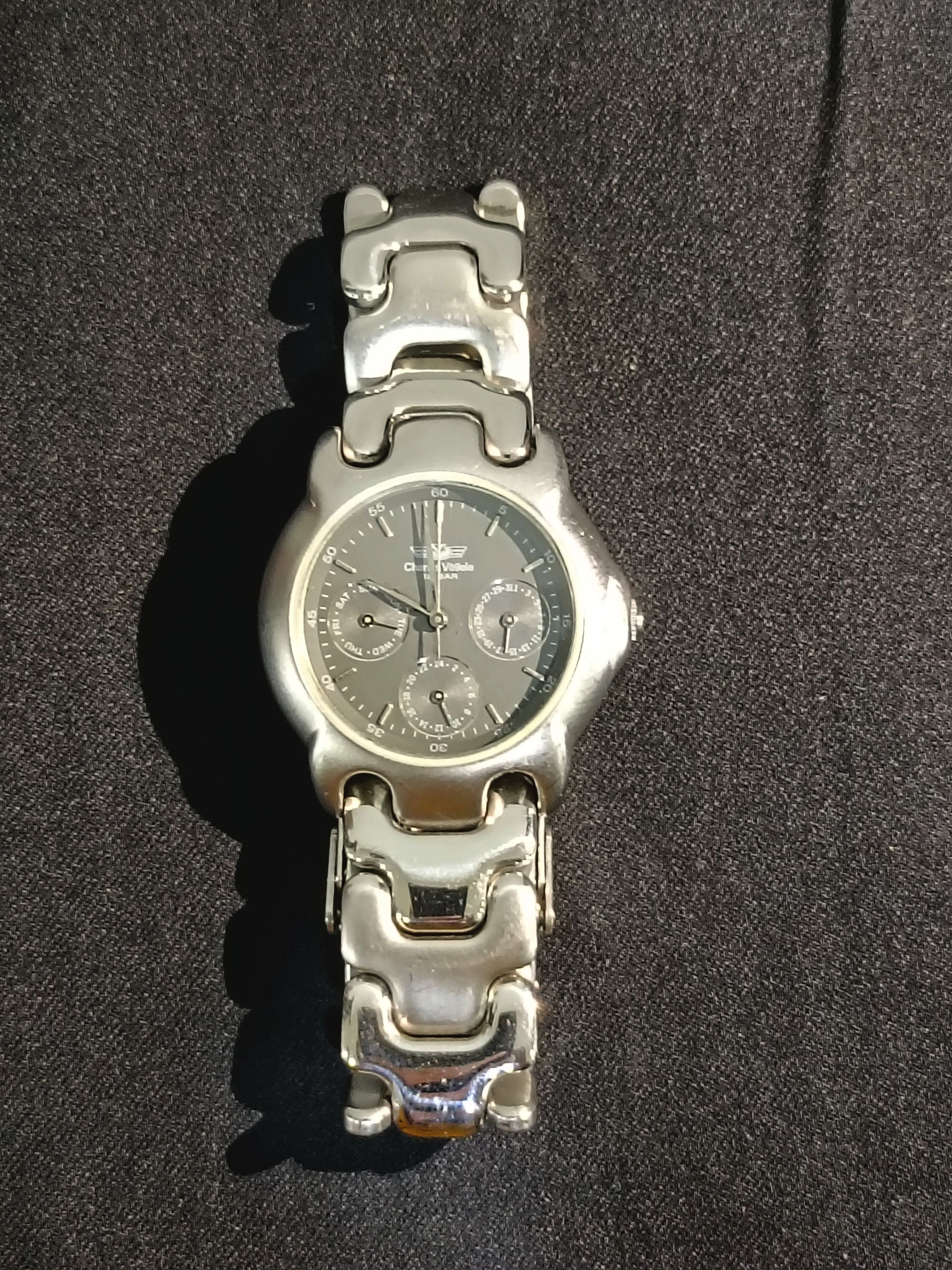 Vintage Vintage Charles vogele triple calendar quartz watch Size ONE SIZE - 1 Thumbnail