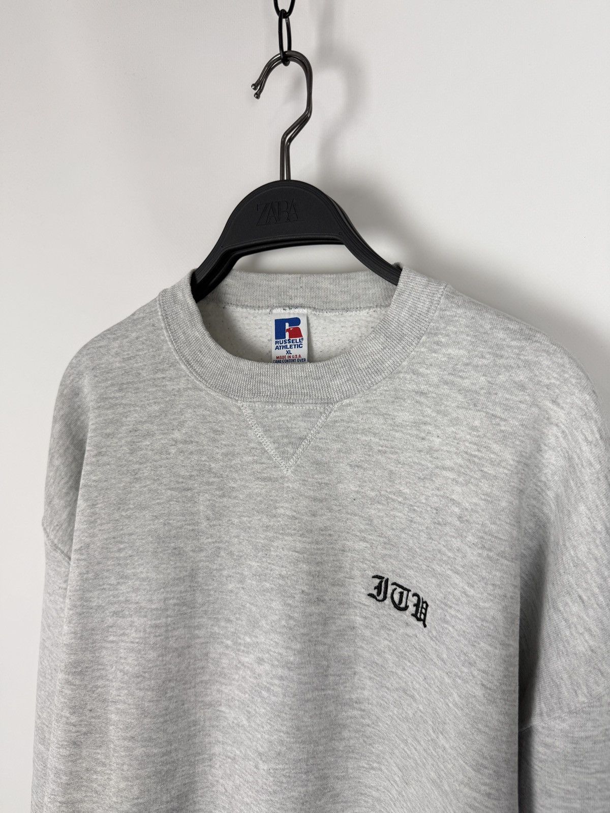 Russell Athletic 1990’s Vintage Russel Athletic Heather Gray Boxy Sweatshirt Size US XL / EU 56 / 4 - 2 Thumbnail