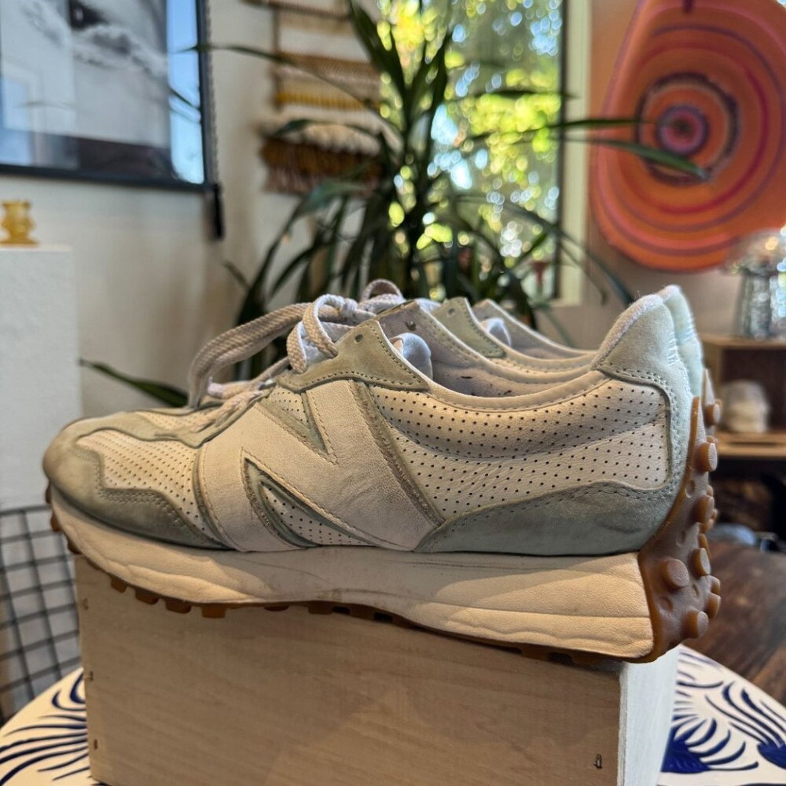 New Balance New Balance 327 “Sea Salt / Mint Green”, Men’s 10.5 Size US 10.5 / EU 43-44 - 5 Thumbnail