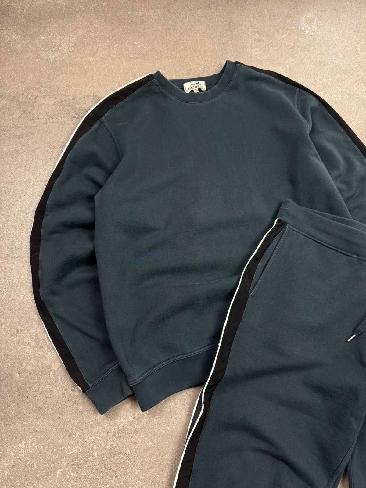 Hermes Hermès suit sweaters + pants luxury old money street wear Size US XL / EU 56 / 4 - 3 Thumbnail