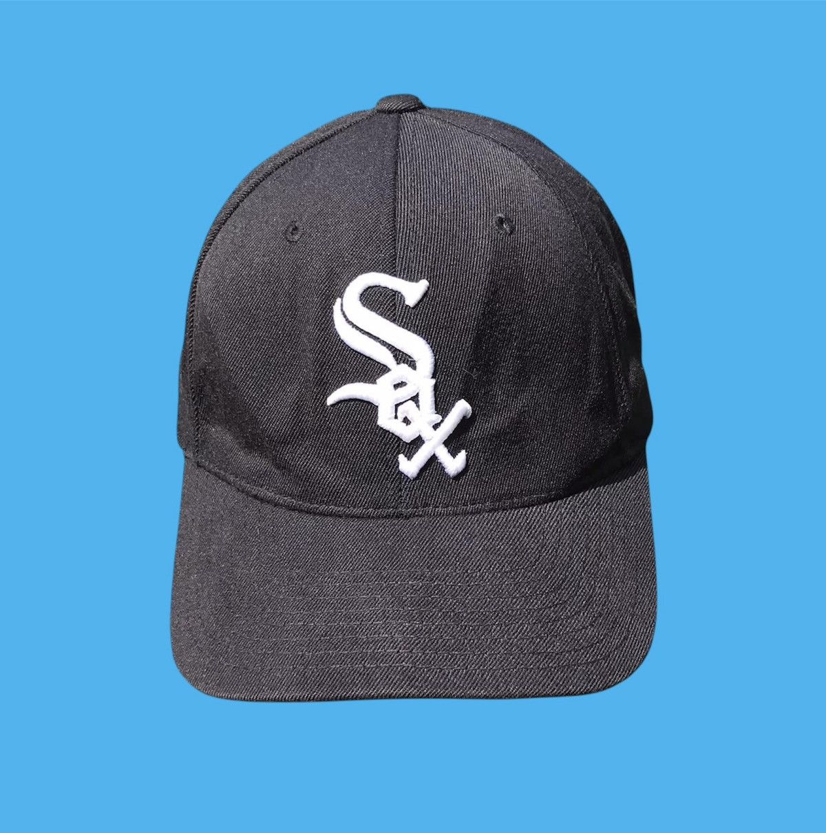 MLB RARE🔥 MLB • Chicago Hats Sox Baseball Size ONE SIZE - 1 Thumbnail