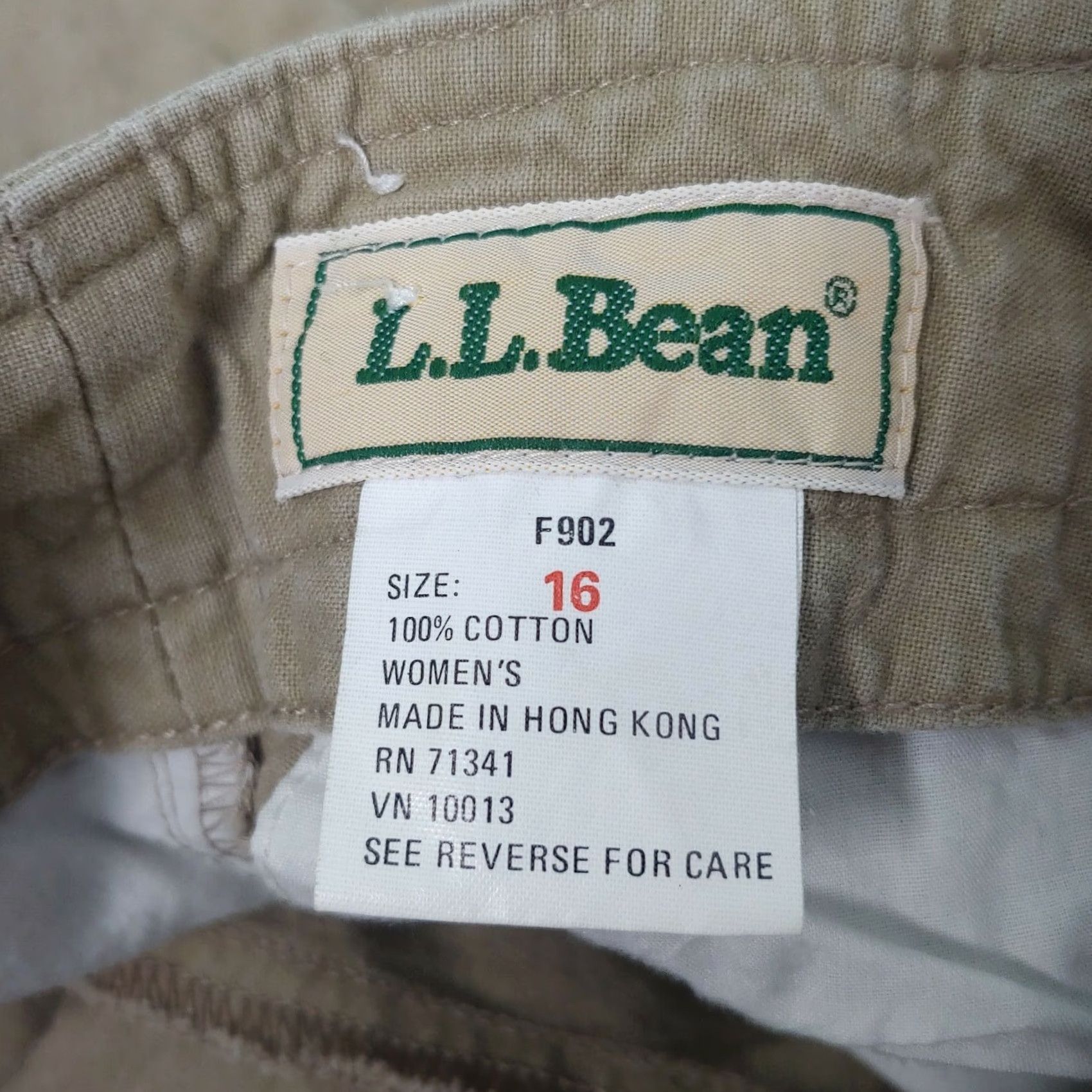 Vintage VINTAGE LL Bean Bermuda Shirt Womens 16 28" Tan Pleated 90s Hiking EUC Slim Knit 100% Cotton with Pockets Be neemt? Size 38" / US 16 / IT 52 - 6 Thumbnail