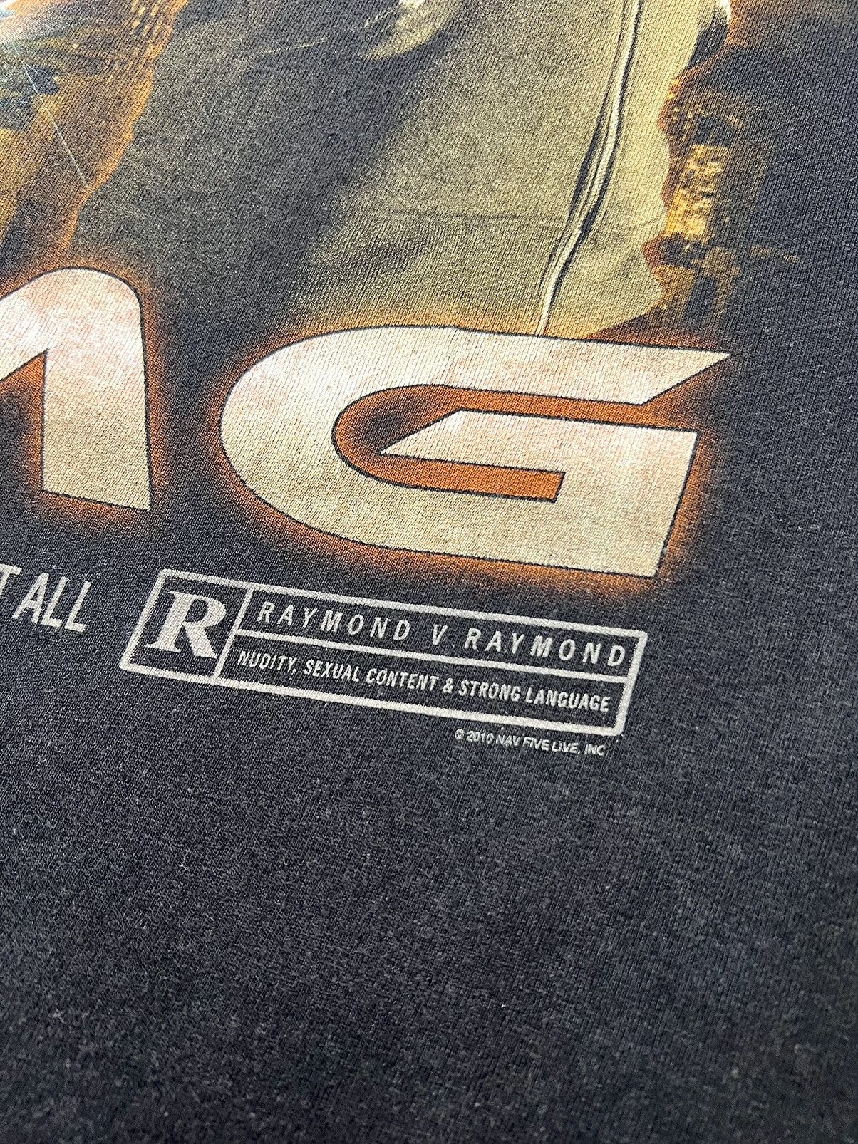 Rap Tees Usher OMG Rap Tee 2010 Size US L / EU 52-54 / 3 - 5 Thumbnail