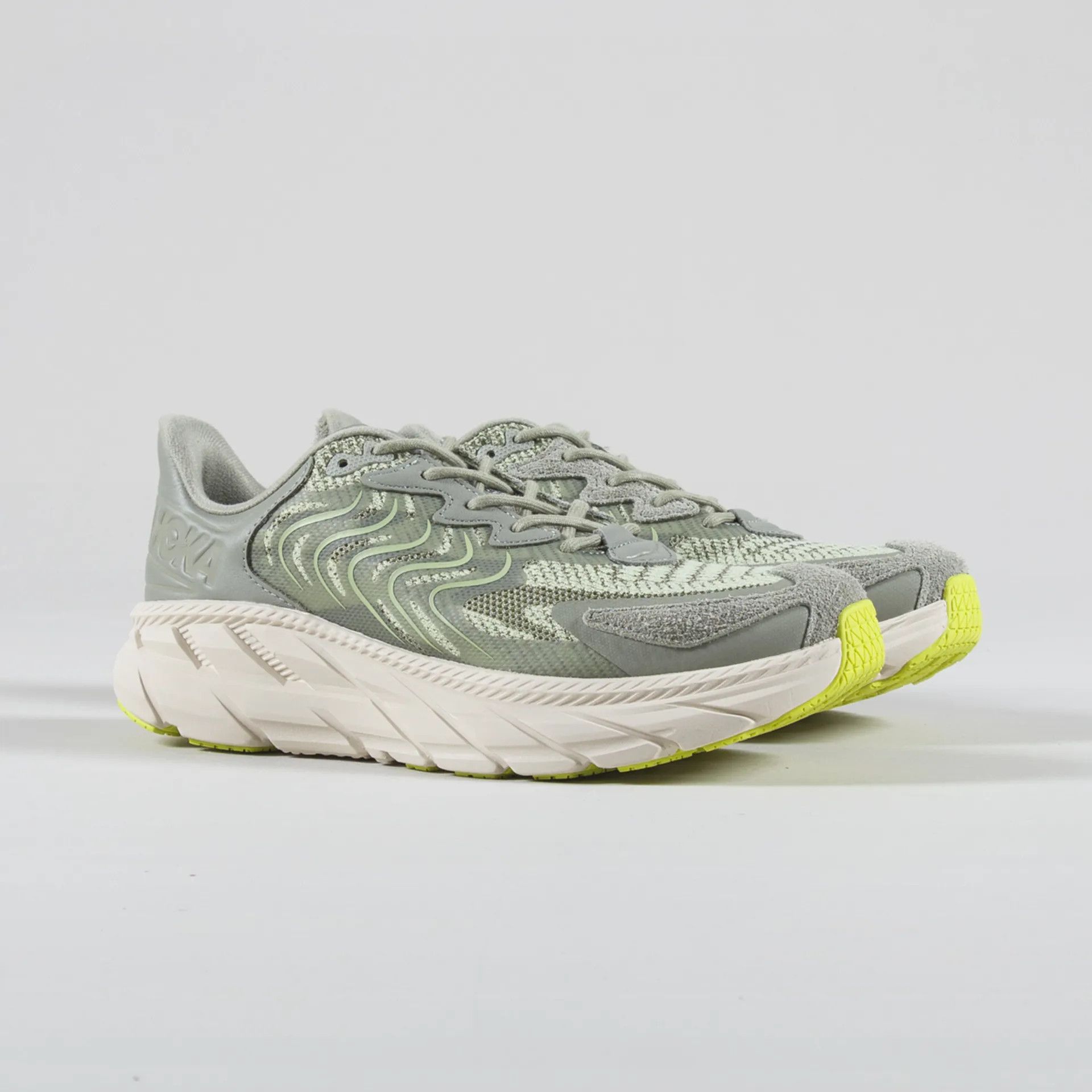Hoka o1s22i1n0924 Clifton ls Sneakers in Green Size US 10.5 / EU 43-44 - 2 Thumbnail