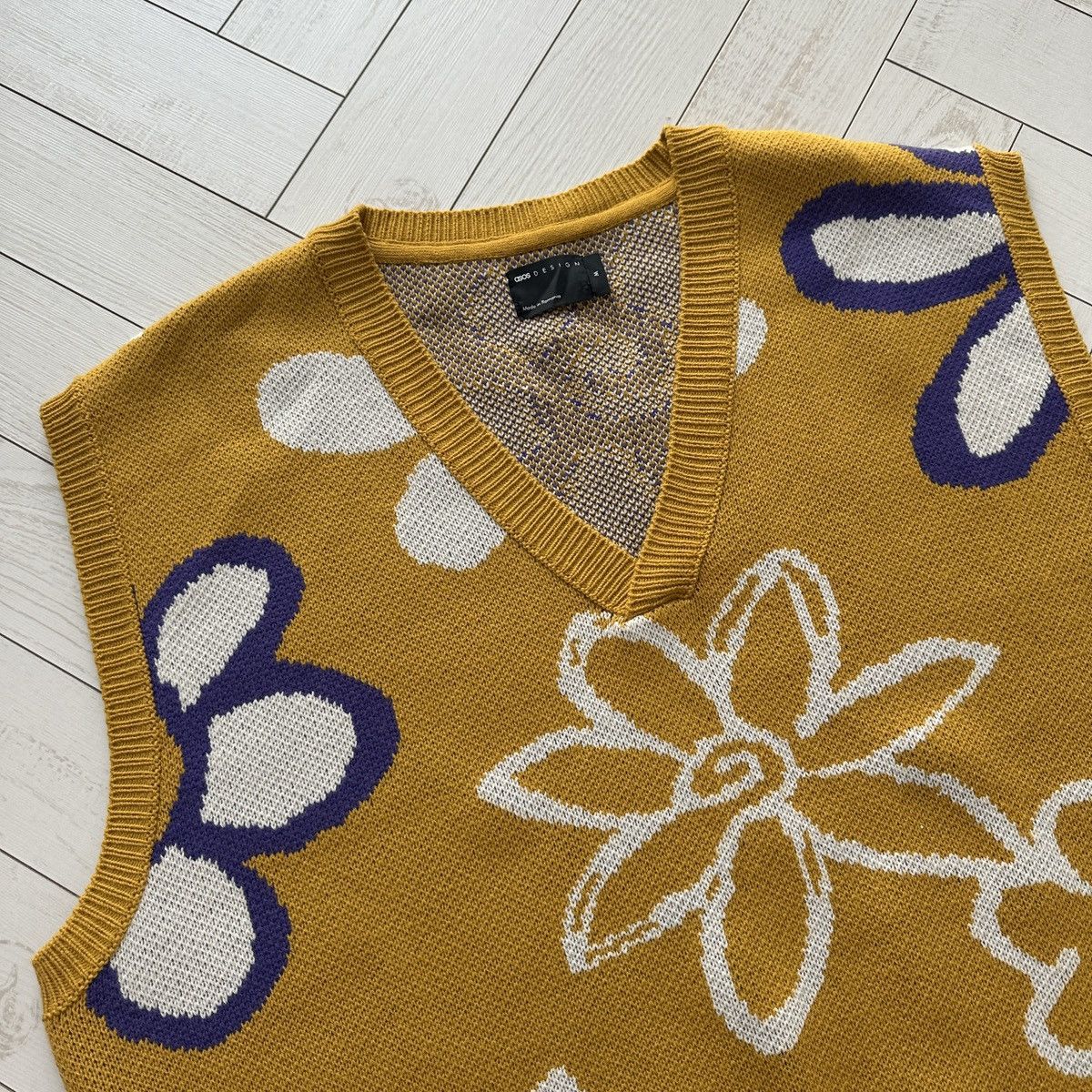 Asos Asos retro knit Floral print vest y2k flowers vintage style Size US M / EU 48-50 / 2 - 8 Thumbnail