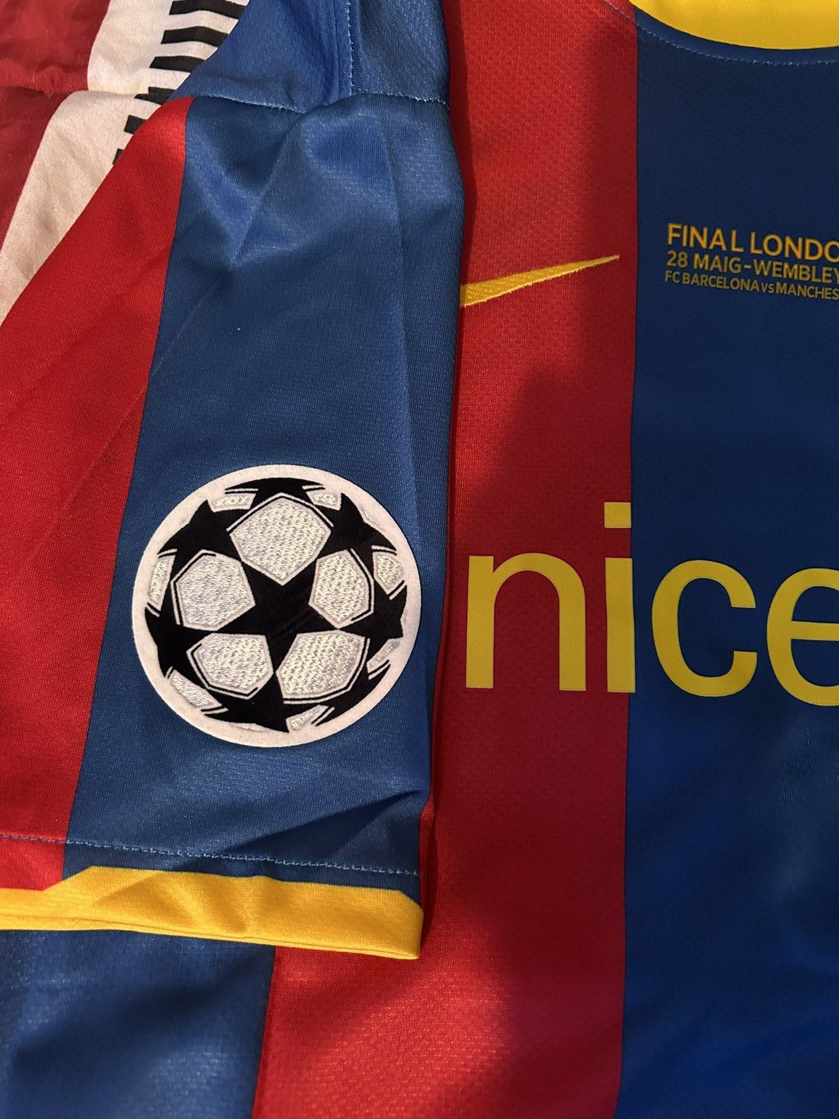 Vintage Messi Barca 11/12 home Jersey-Size L / XL Size US L / EU 52-54 / 3 - 5 Thumbnail