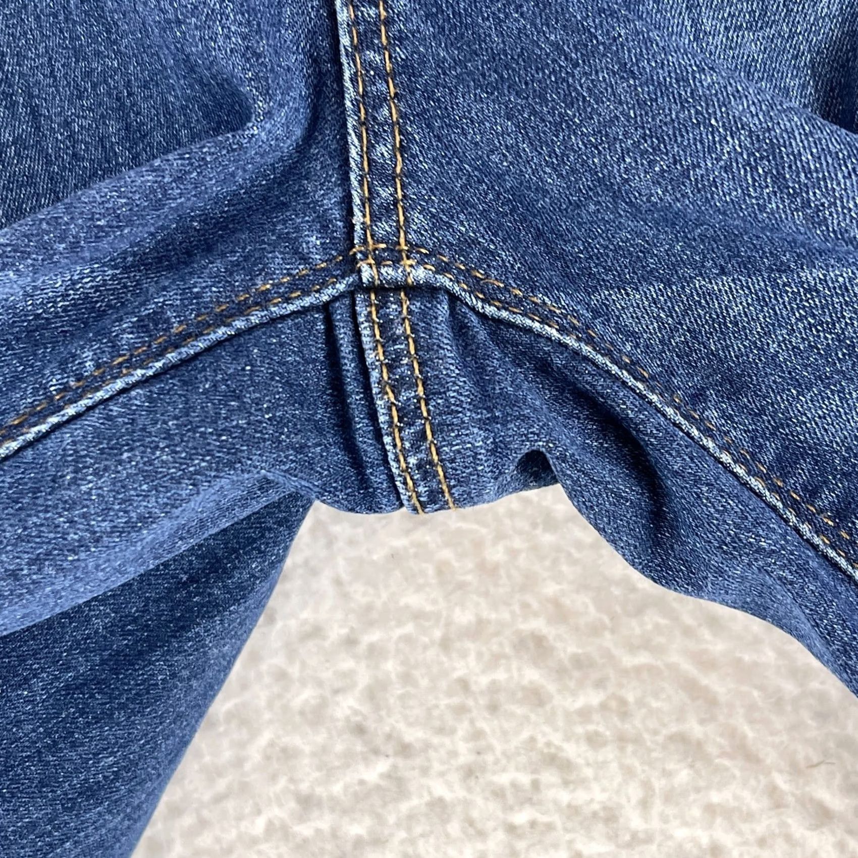 Vintage Chico's Jeans Womens Size 8 Blue Straight Leg Mid Rise So Slimming Denim Stretch Pockets Classic 5-Pocket Design Size 30" / US 8 / IT 44 - 6 Thumbnail