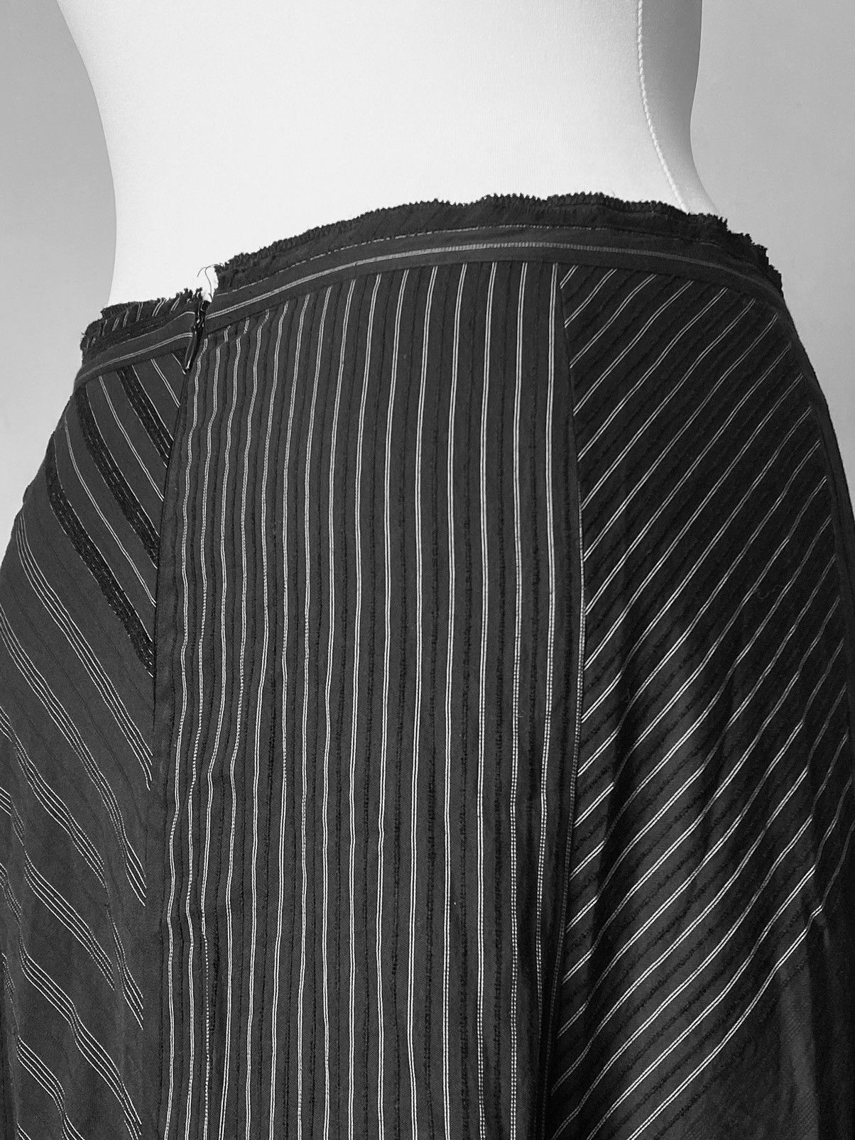 Vintage Archive Avant - Garde asymmetric Dark Fashion maxi skirt Size 25" / US 0 / IT 36 - 2 Thumbnail
