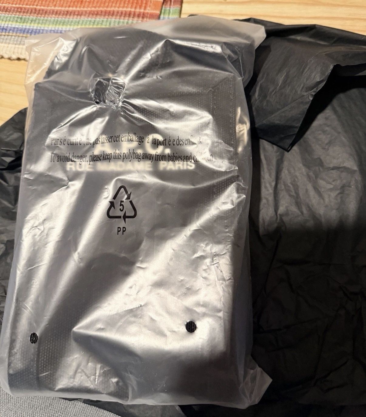 A.P.C. A.P.C. Recuperation Crossbody/Neck Pouch NOIR - AUTHENTIC Size ONE SIZE - 4 Thumbnail