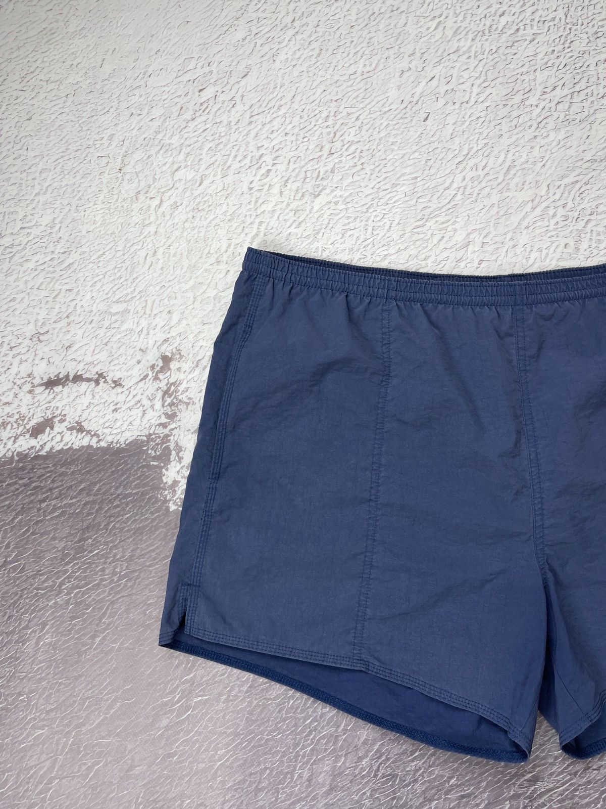 Nike Nike vintage 90s blue nylon shorts swoosh size XL Size US 38 / EU 54 - 3 Thumbnail