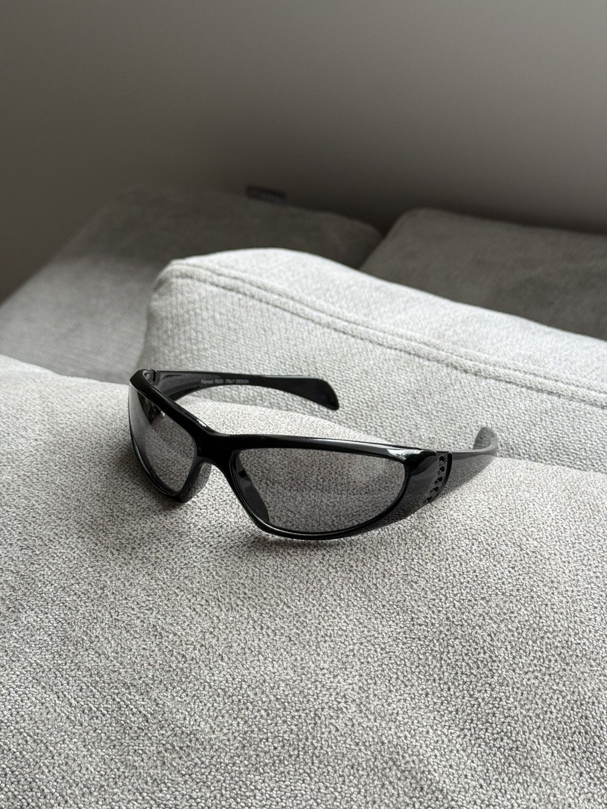 Polaroid Vintage Polaroid Feidi Y2K Japanese Black Sunglasses Size ONE SIZE - 1 Thumbnail