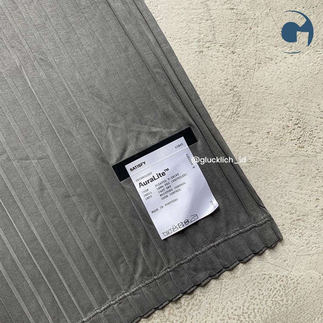 Satisfy Satisfy, AuraLite™ Pleated T-Shirt Mineral Graphite Size US S / EU 44-46 / 1 - 4 Thumbnail