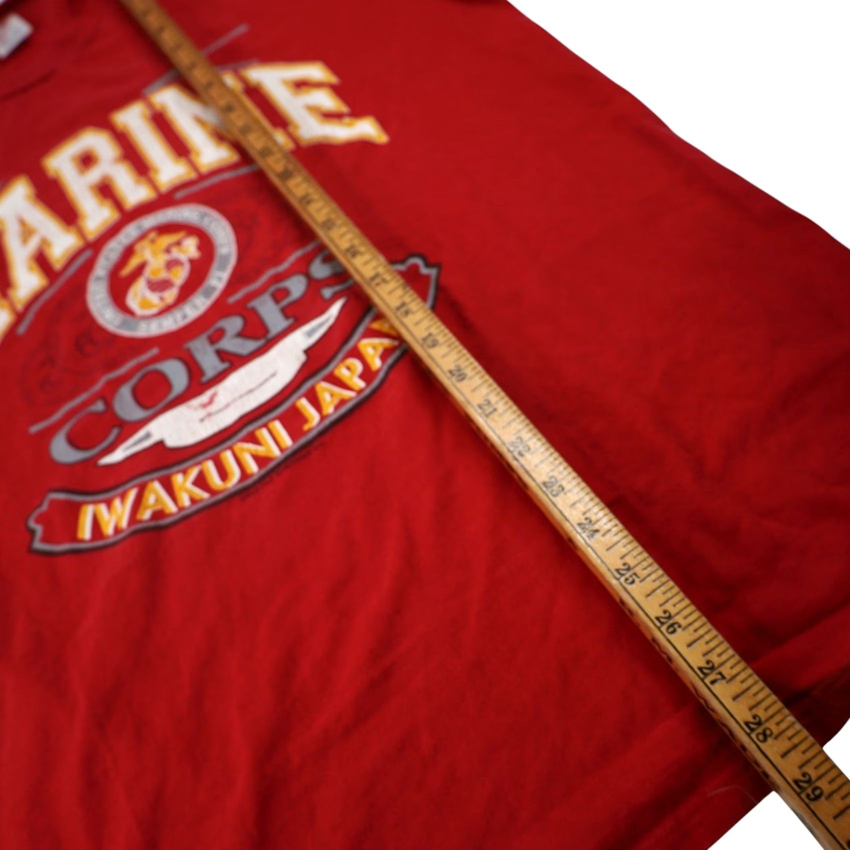 Vintage VINTAGE United States Marine Corps Iwakuni Japan Graphic T Shirt Men Large Red Size US L / EU 52-54 / 3 - 7 Thumbnail