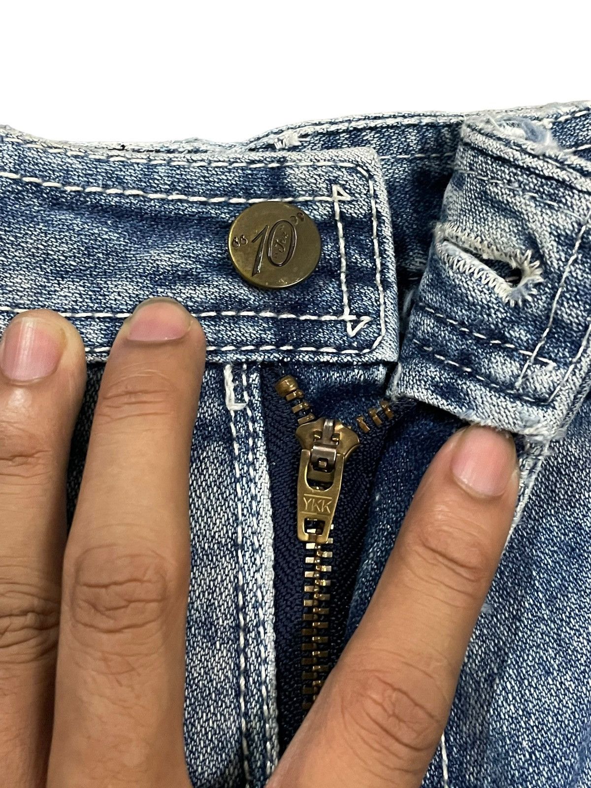 Japanese Brand Vintage Y2K Japanese Brand Fade Wash Straight Loose Jeans Size US 31 - 10 Thumbnail