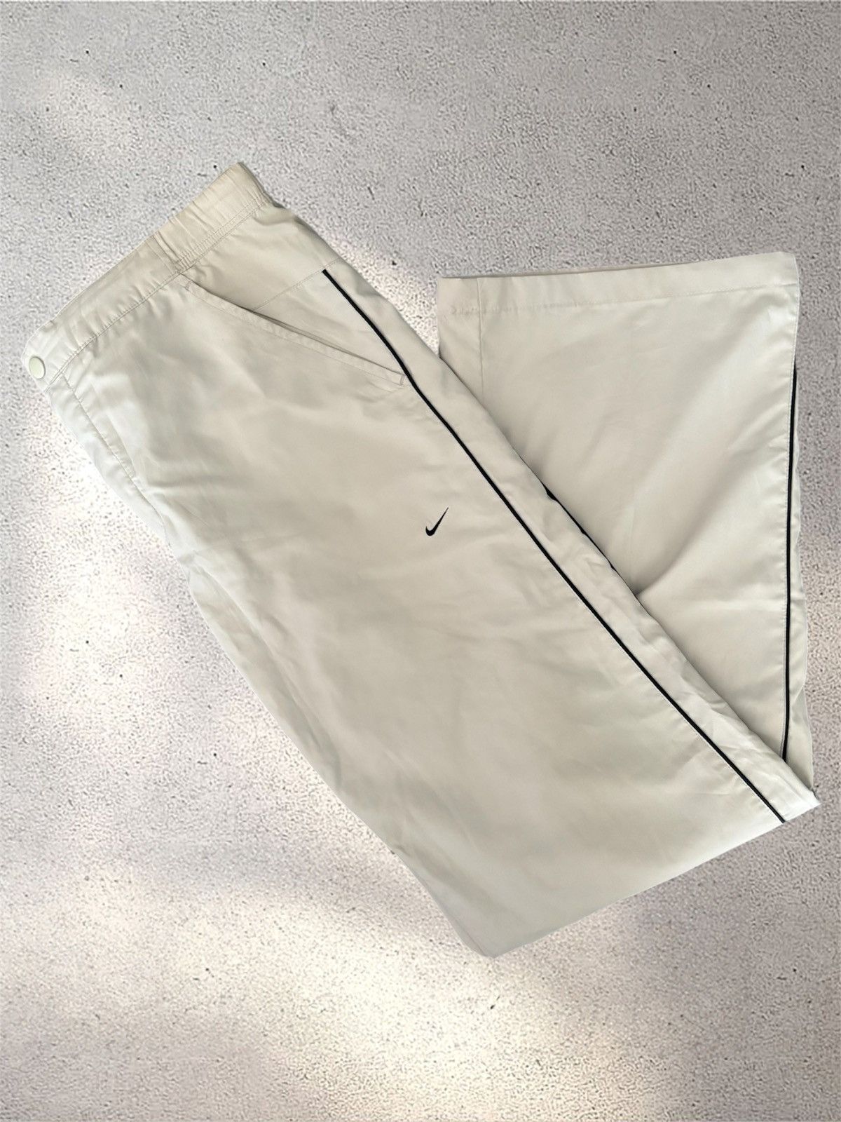 Nike × Vintage Nike Vintage Trackpants Open Leg Size L Beige (2000er, Y2K) Size US 40 / EU 56 - 1 Thumbnail