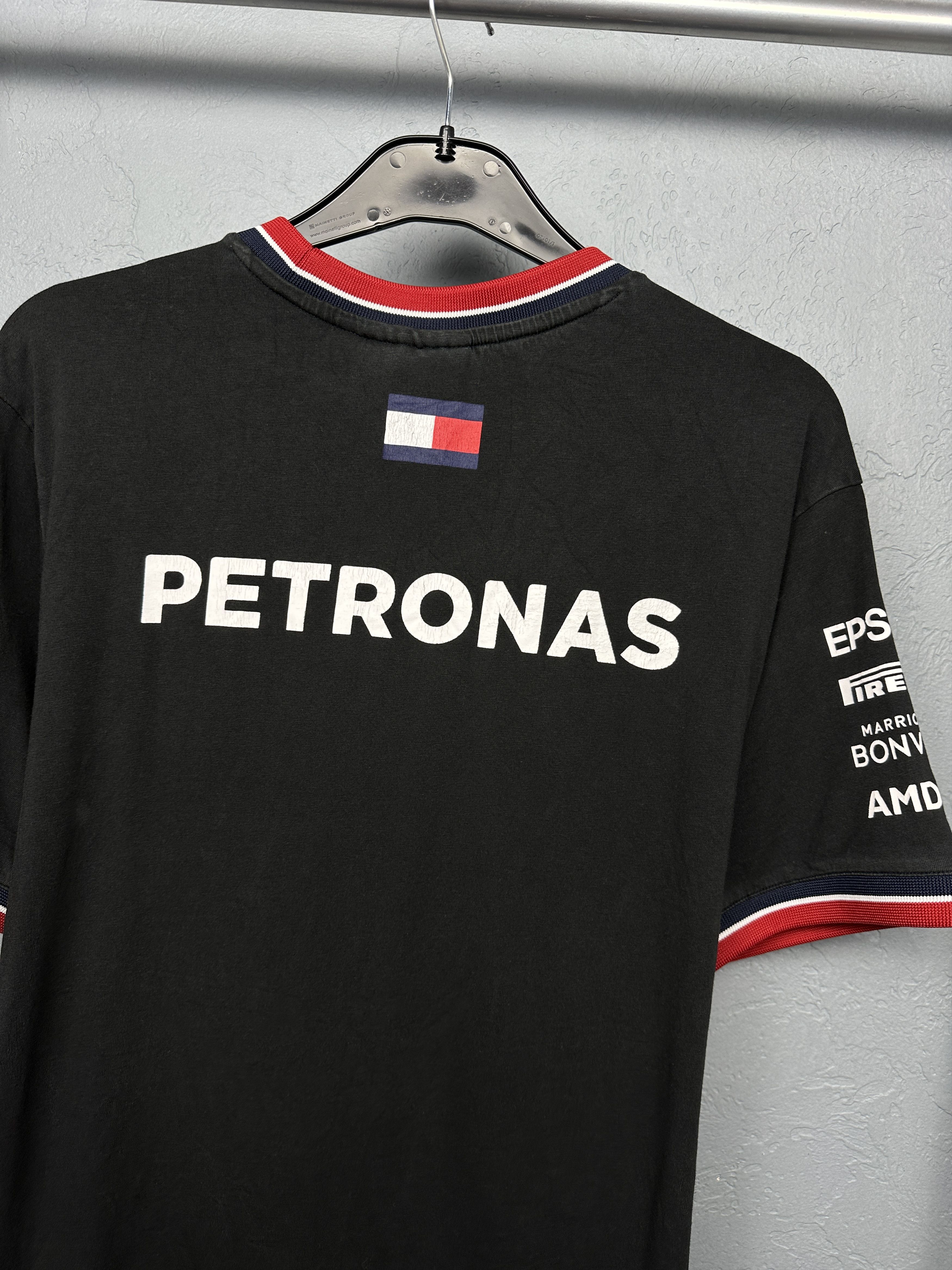 Mercedes-Benz Mercedes Benz AMG Petronas Team Mens T-Shirt Size US XL / EU 56 / 4 - 9 Thumbnail