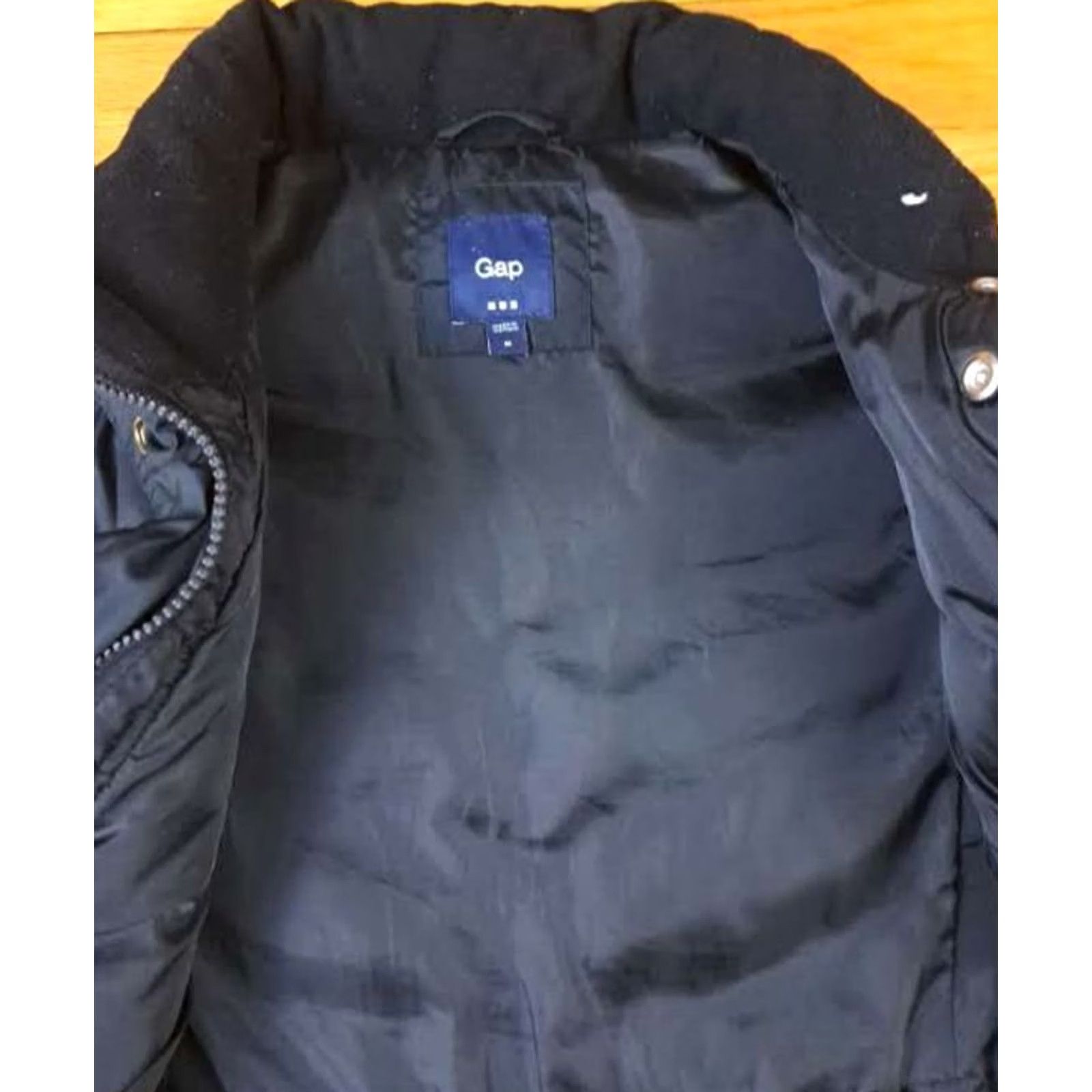 Gap VINTAGE Gap Vest Down Black Short Zip&Button Medium Women Outdoor Puffer Vest Gap Womens Size M / US 6-8 / IT 42-44 - 3 Thumbnail