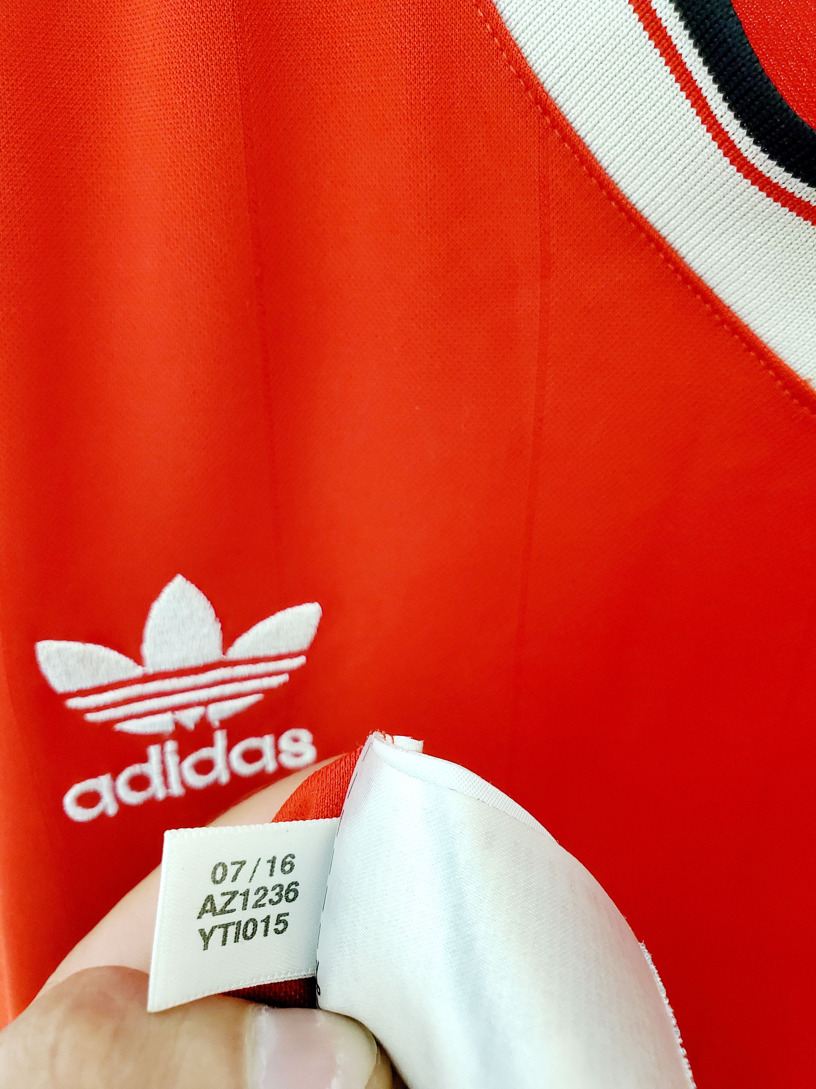 Vintage Manchester United 1986-88 Home Shirt Reprint size M Size US M / EU 48-50 / 2 - 4 Thumbnail