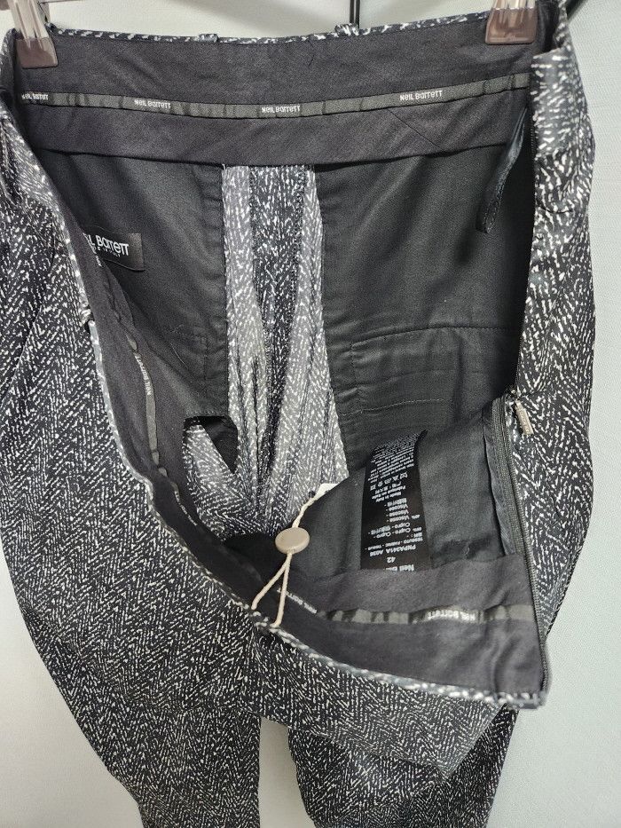 Neil Barrett neil barrett 헤링본 프린트 크롭팬츠 Size 28" / US 6 / IT 42 - 3 Thumbnail