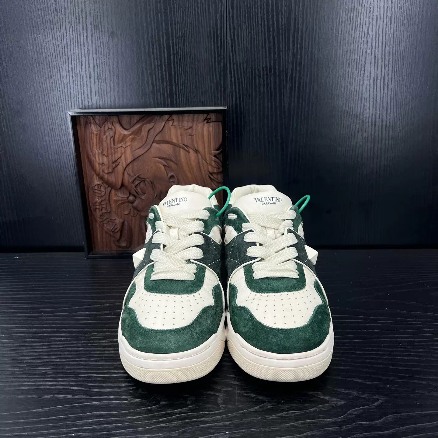 Valentino Valentino One Stud Green 41.5 W/Box Size US 8.5 / EU 41-42 - 2 Thumbnail