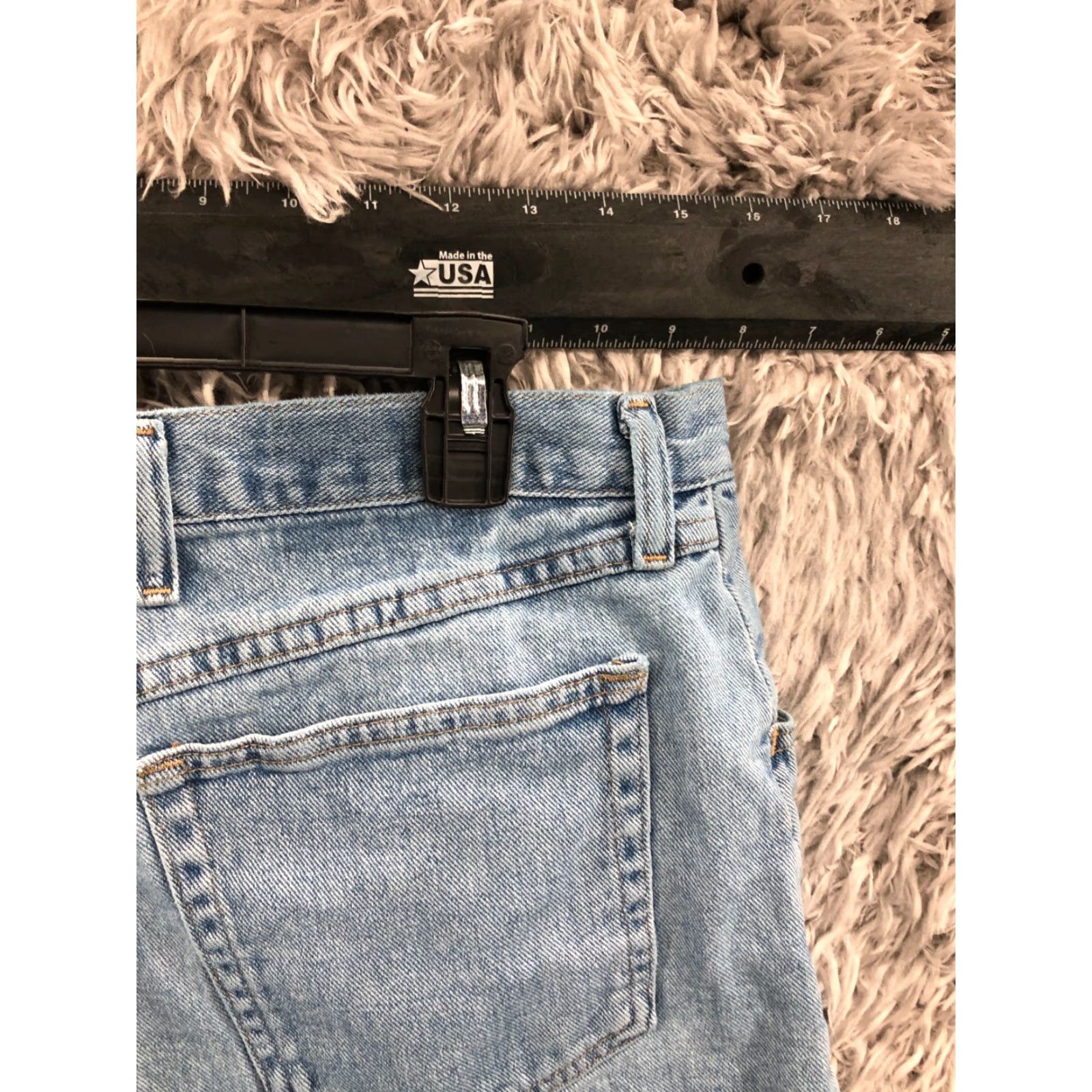 Wrangler Wrangler Relaxed Shorts Mens Size 40 Mid Rise Medium Wash Size US 40 / EU 56 - 5 Thumbnail