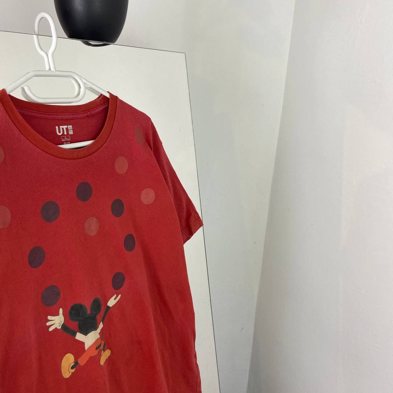 Disney Disney x Uniqlo Geoff Mcfetridge Mickey Moouse T-Shirt Size US L / EU 52-54 / 3 - 2 Thumbnail