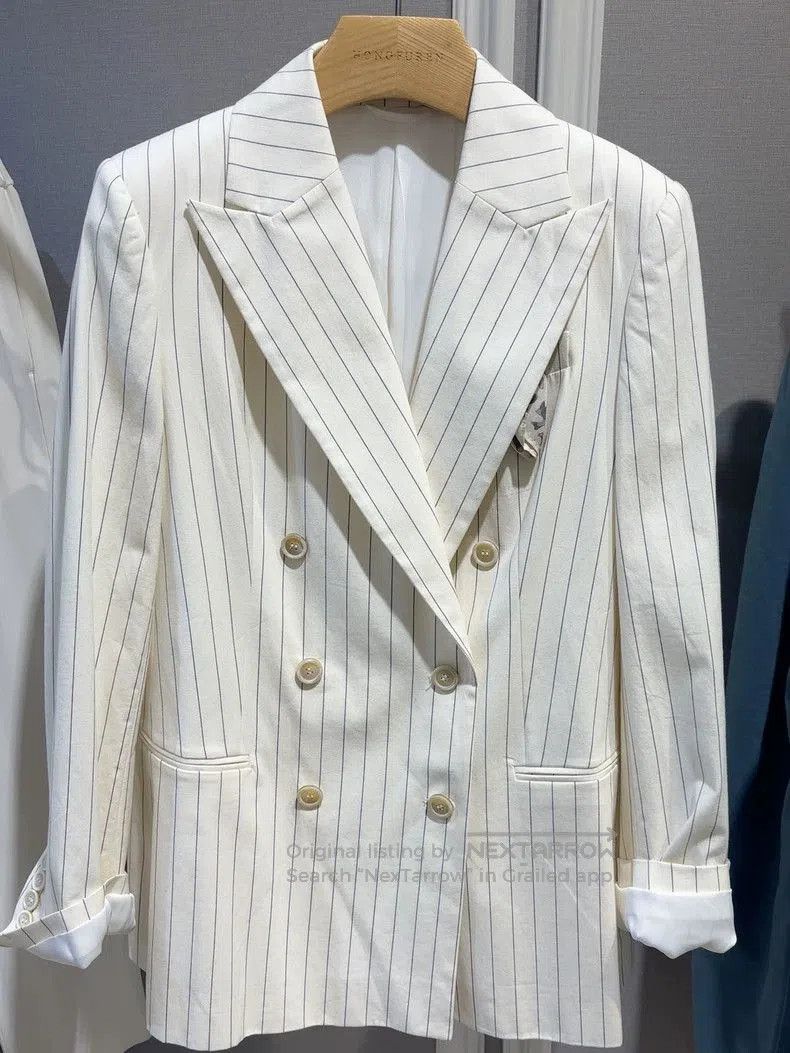 Brunello Cucinelli Brunello Cucinelli White Striped Blazer. Size US S / EU 44-46 / 1 - 1 Thumbnail