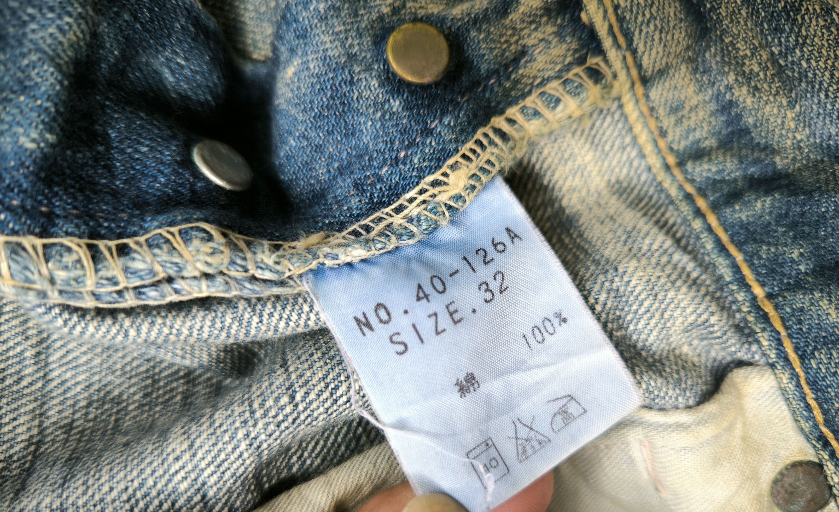 Spellbound SPELLBOUND distressed homeless relaxed jeans Size US 33 - 5 Thumbnail