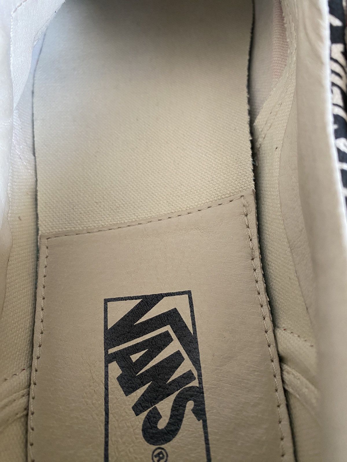 Fear of God × Vans Fear of God x Vans Era 95 DX Red Corduroy 9.5 - Gently Used Size US 9.5 / EU 42-43 - 11 Thumbnail