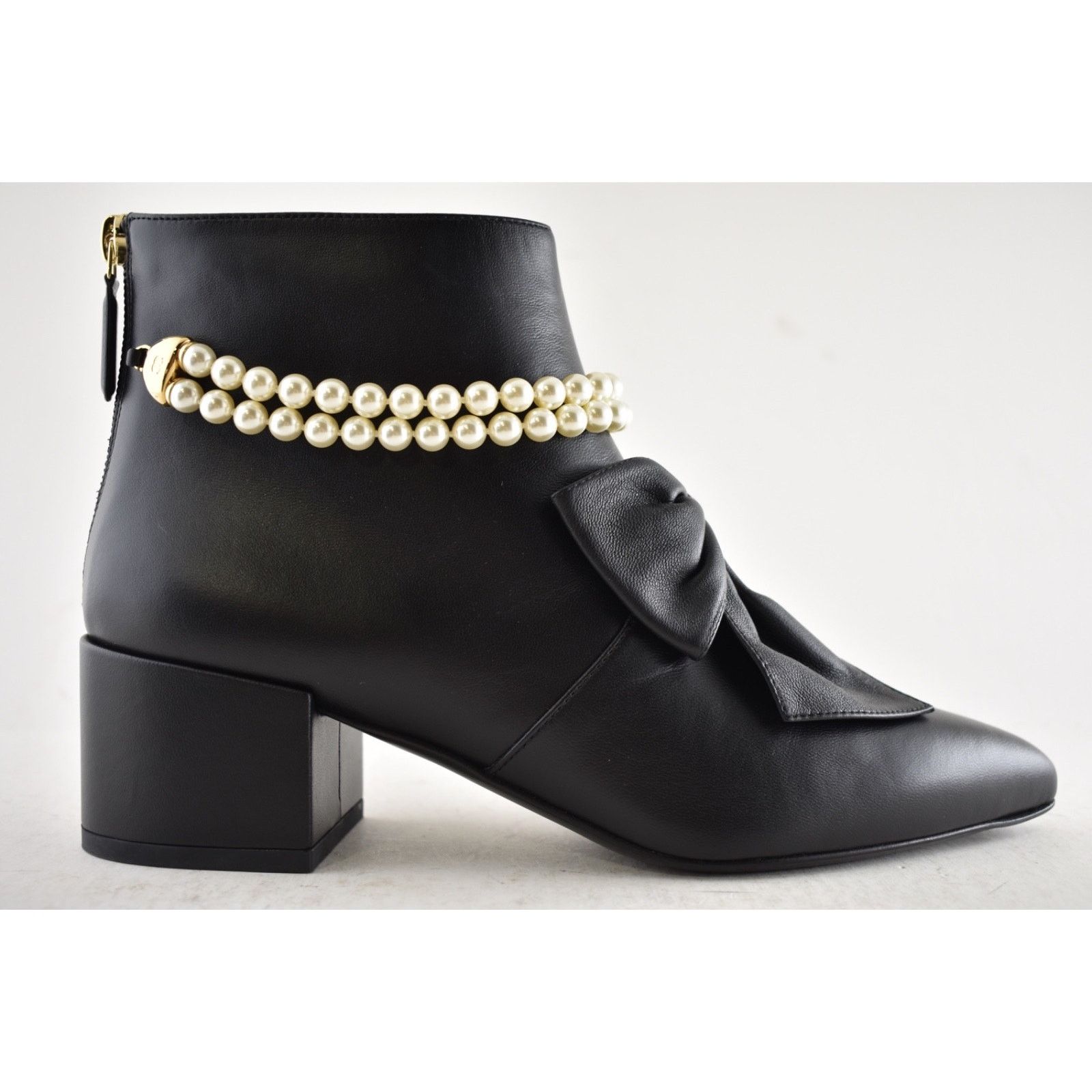 Chanel Chanel 24A Black Lambskin Pearl CC Bow Ankle Heel Boots 37.5 Size US 7.5 / IT 37.5 - 2 Thumbnail