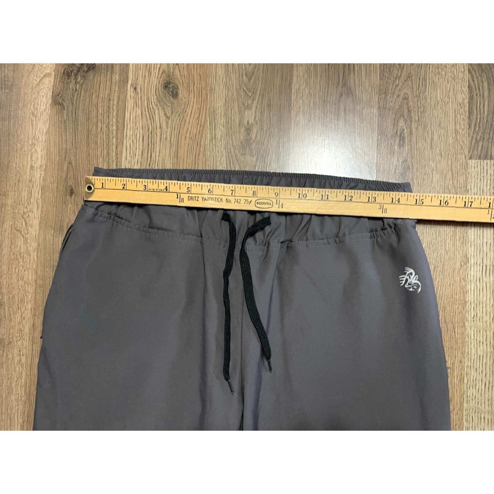 Vintage Legendary Whitetails Pants Women's M Gray Capri Tie Waist Elastic Inseam 20 in Solid Casual Size 32" / US 10 / IT 46 - 5 Thumbnail