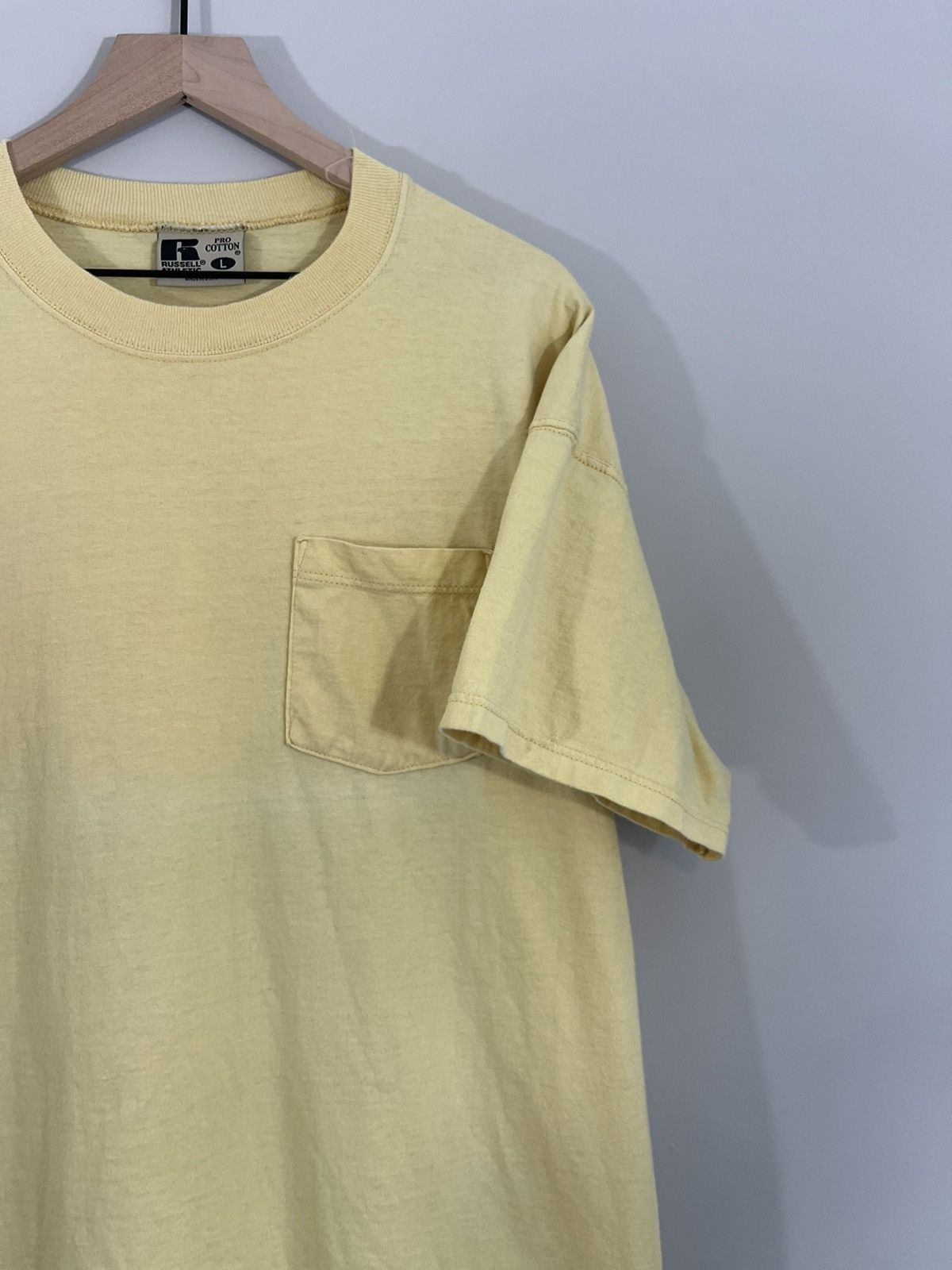 Russell Athletic × Vintage Basic Blank Faded Pocket Tee Size US L / EU 52-54 / 3 - 2 Thumbnail