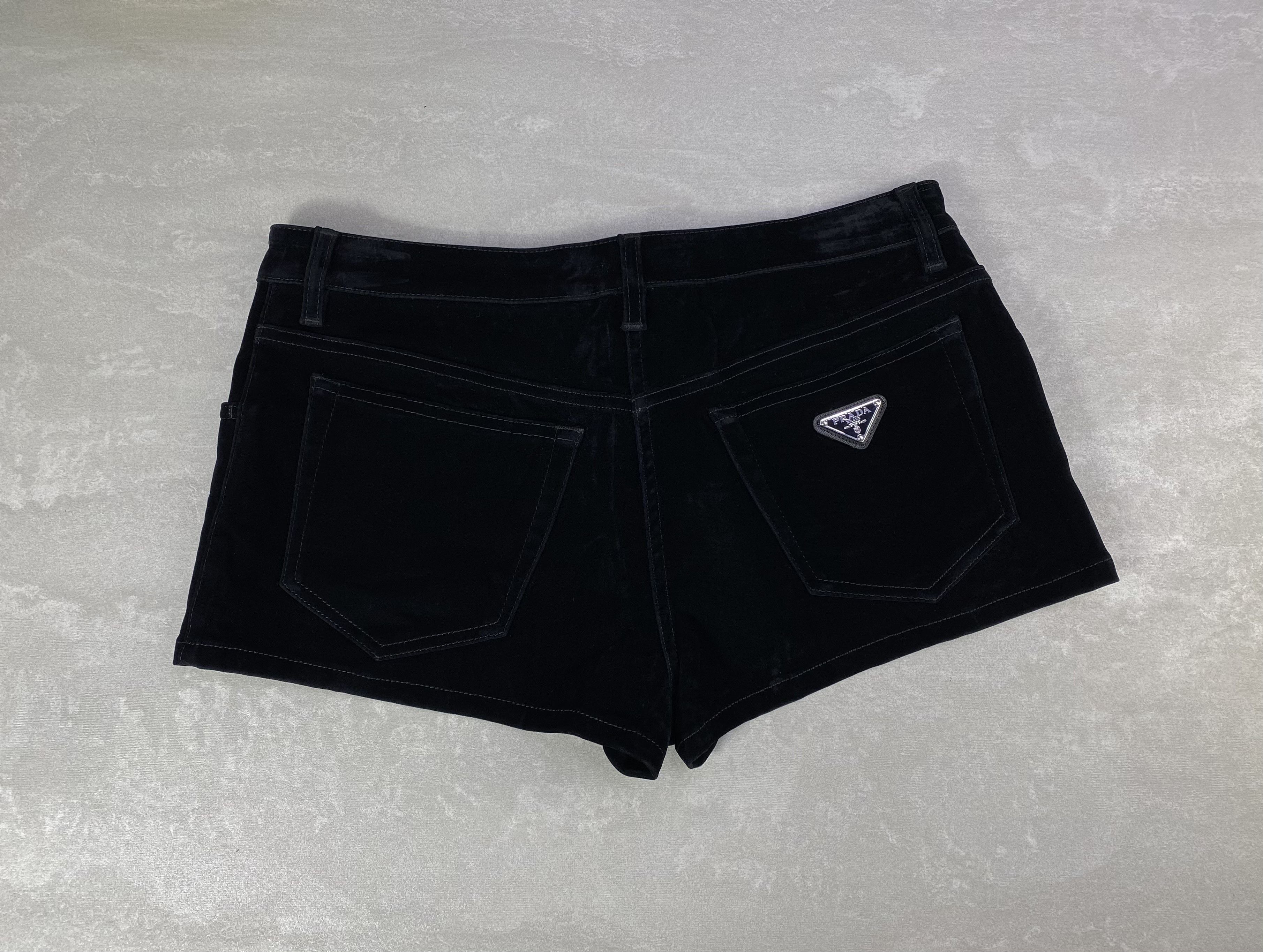 Prada Prada 23AW triangle-logo Velvet Denim Shorts Black Other Size 29" - 2 Thumbnail