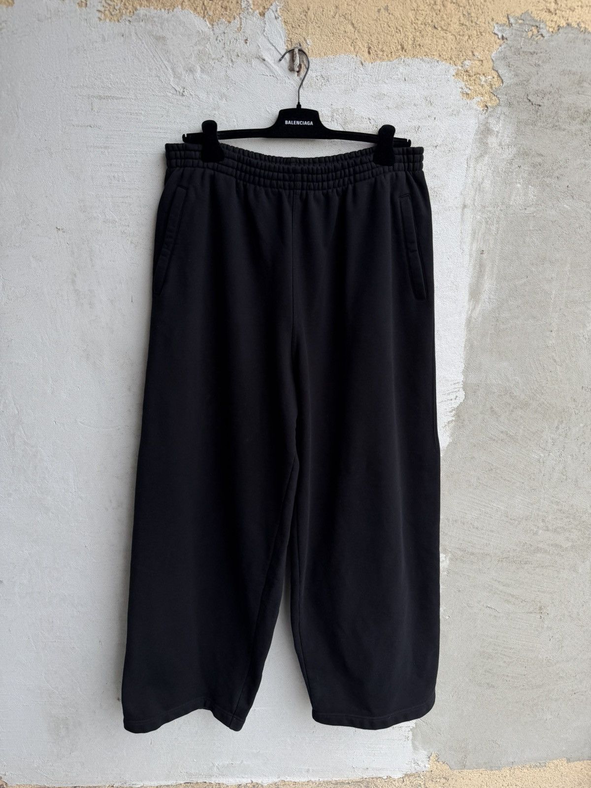 Balenciaga [XL] SS23 Black super baggy and long sweatpants Size US 36 / EU 52 - 1 Thumbnail
