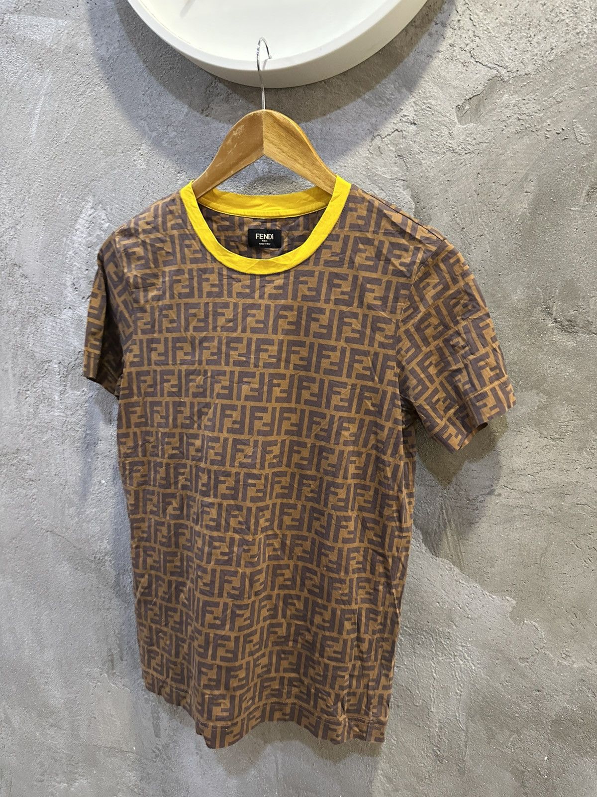 Fendi Fendi Roma Made in Italy Brown/Yellow Monogram T-Shirt Size US M / EU 48-50 / 2 - 4 Thumbnail